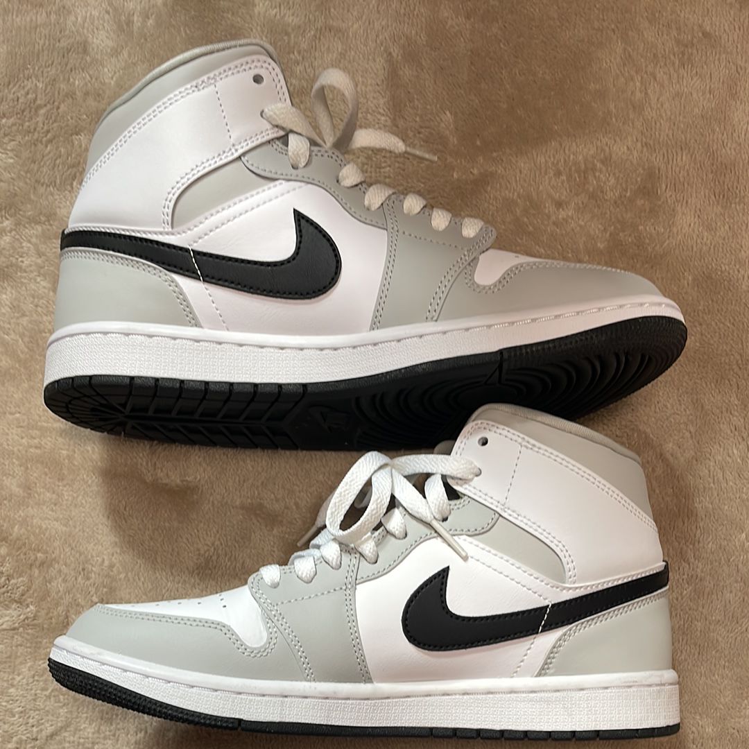 Nike Women's Air Jordan 1 Mid "Grey Fog/White/Black"