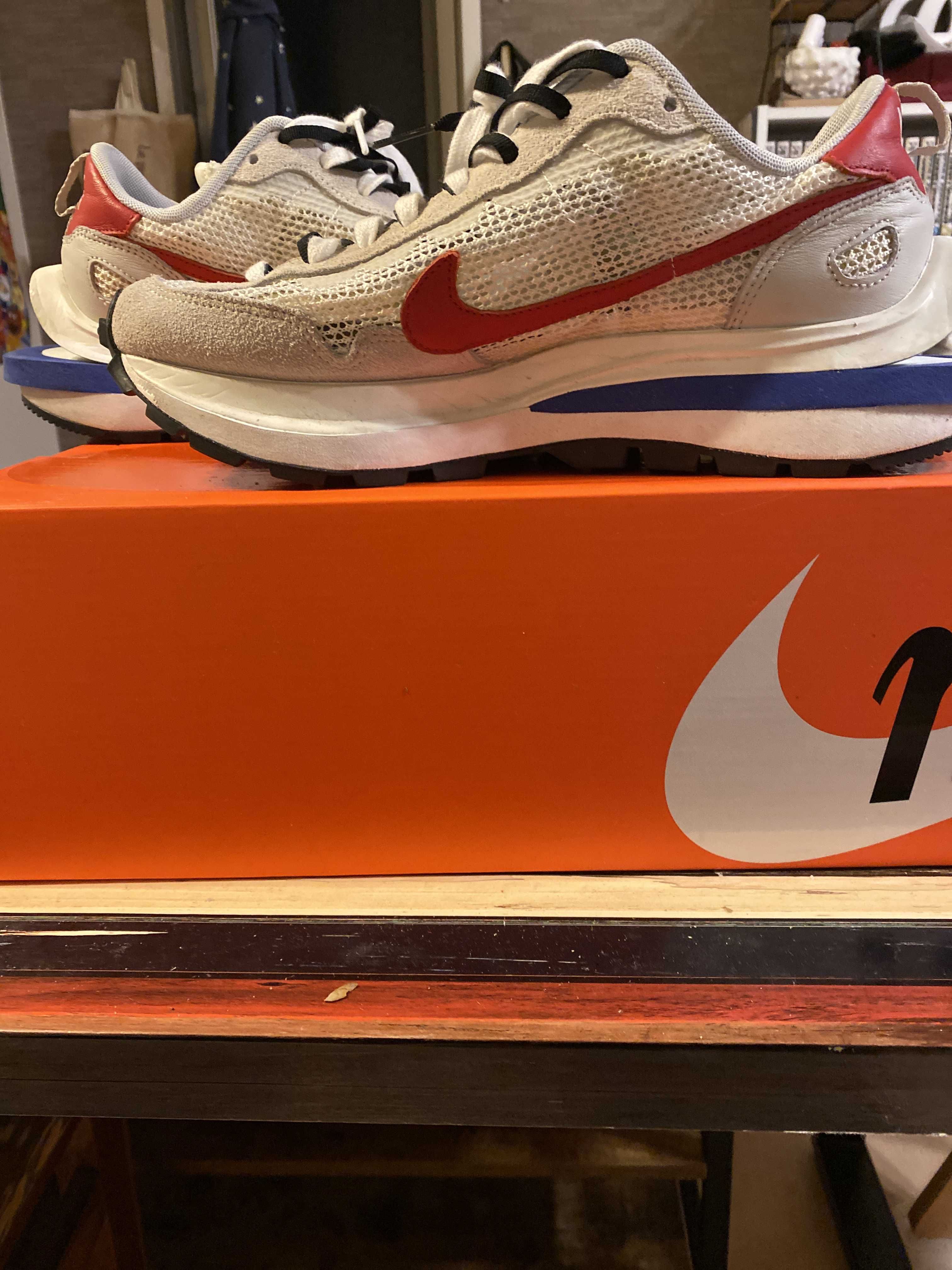 sacai × Nike Vapor Waffle "Royal Fuchsia"