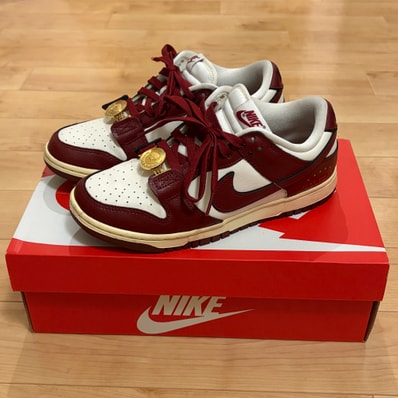 Nike Women's Dunk Low SE Just Do It "Team Red"