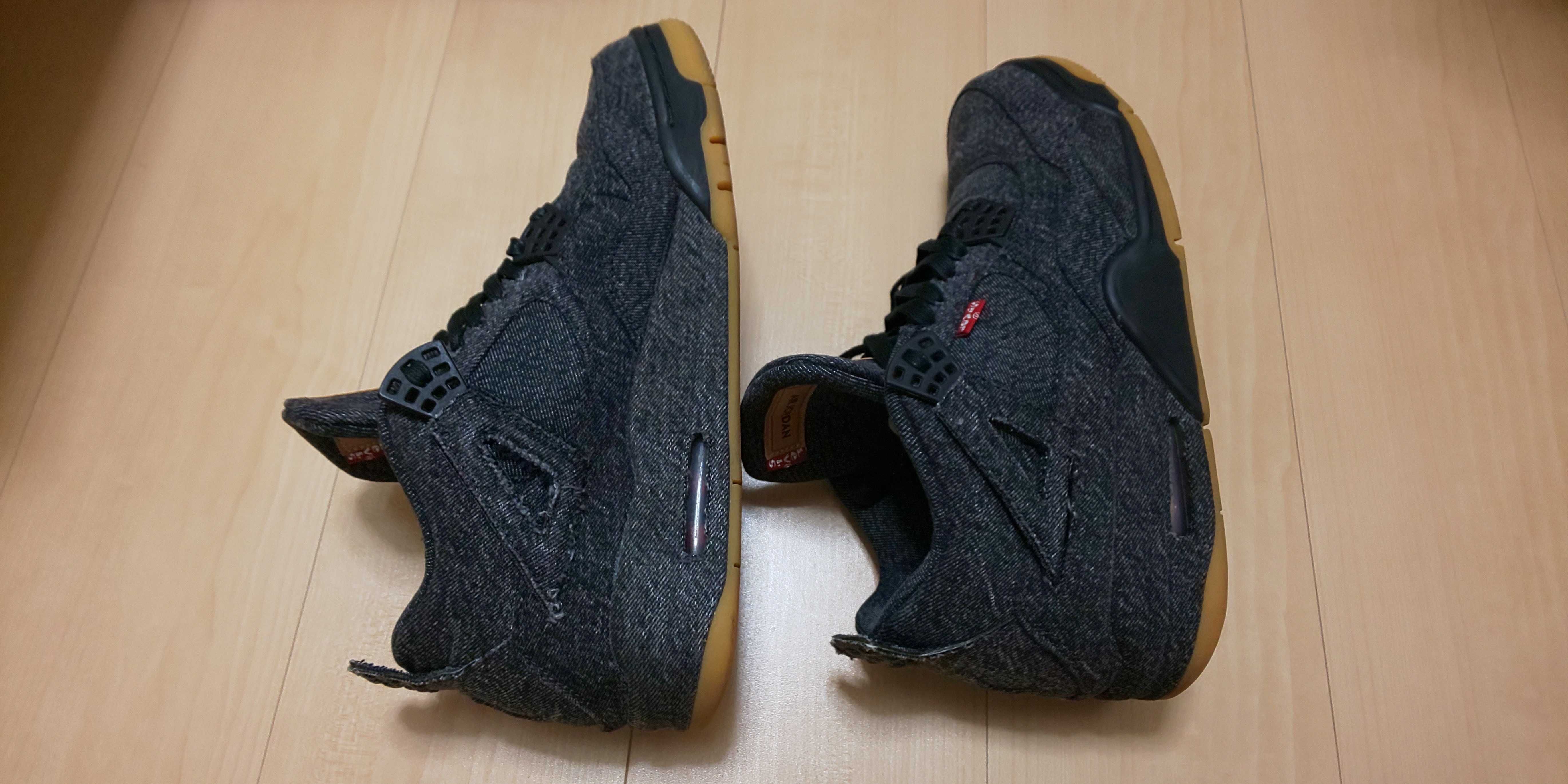 Nike × Levi's Air Jordan 4 "Black Denim" (Tag: LEVIS®)