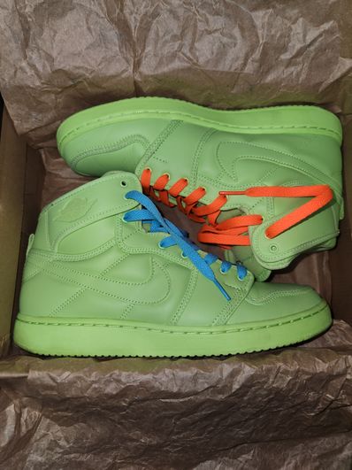 Billie Eilish × Nike WMNS Air Jordan 1 High KO