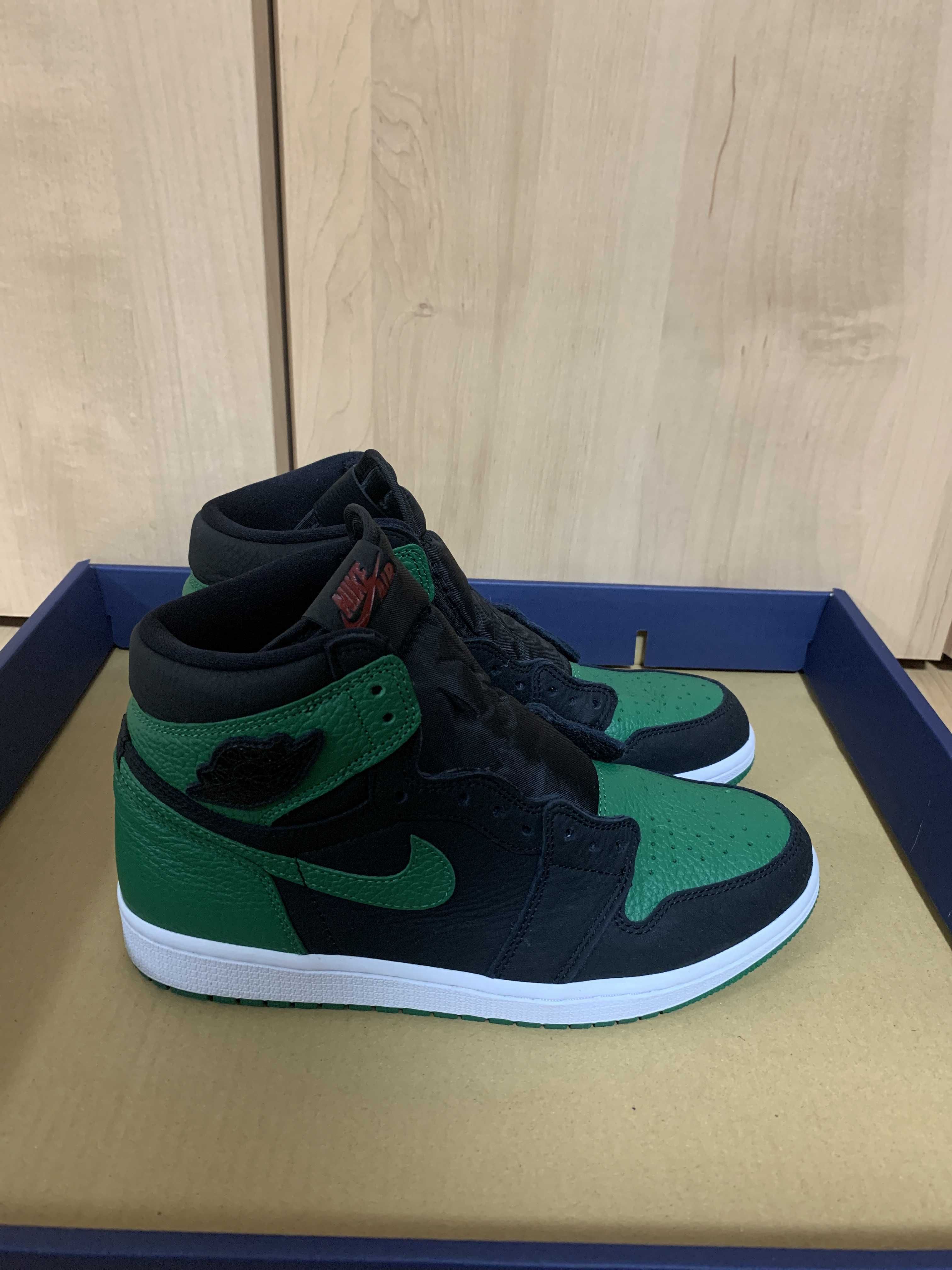 Nike Air Jordan 1 Retro High OG "Black/Pine Green" (2020)      