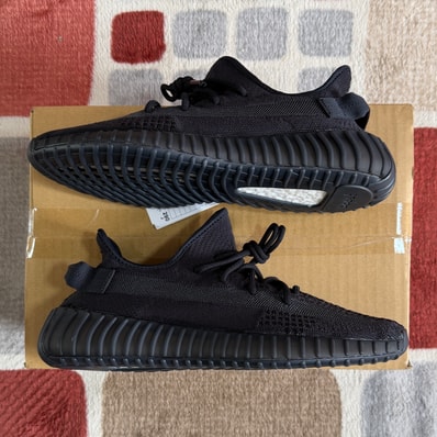 adidas YEEZY Boost 350V2 "Onyx"