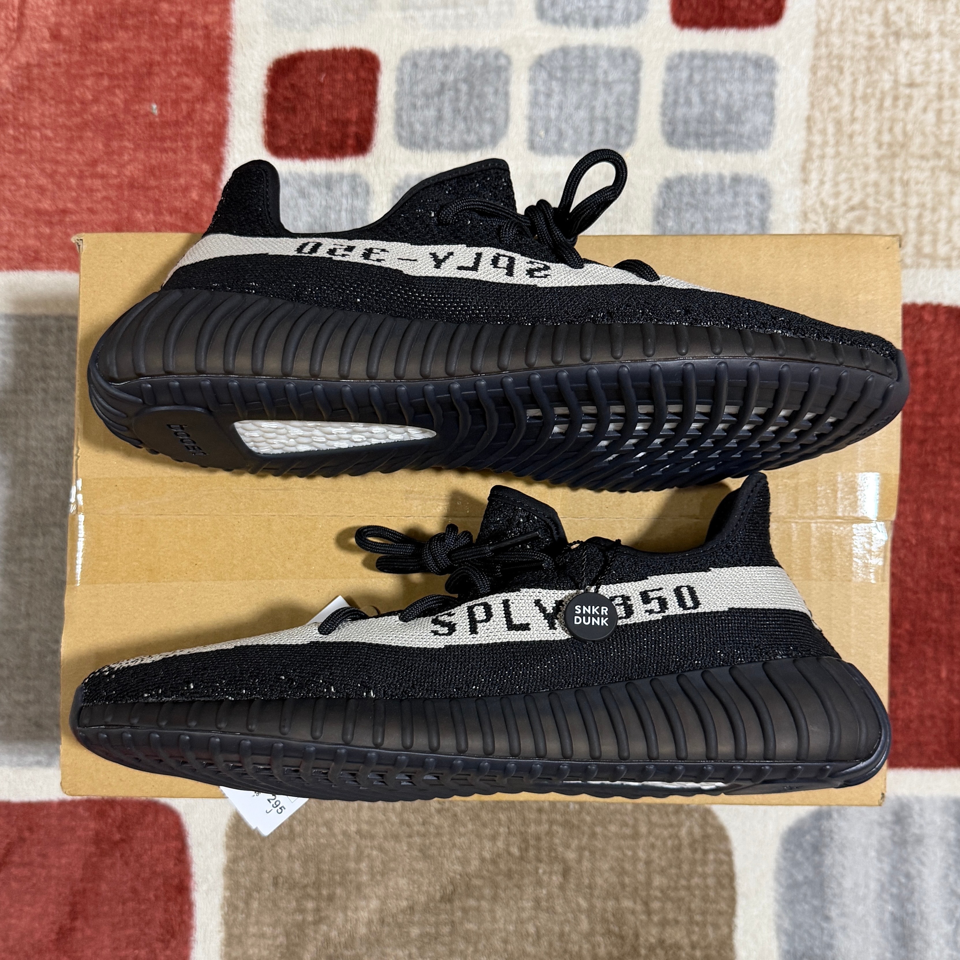 adidas YEEZY Boost 350 V2 "Oreo"