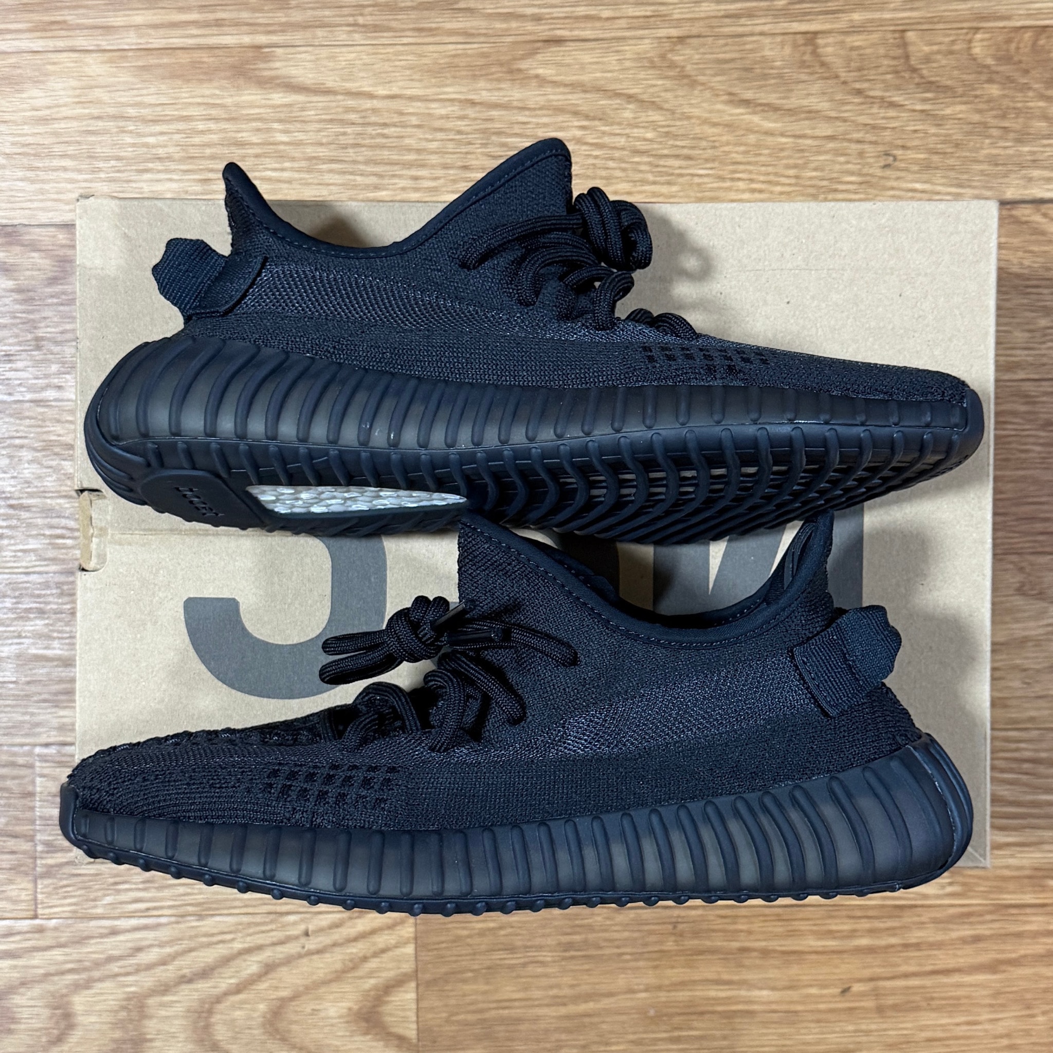 adidas YEEZY Boost 350V2 "Onyx"