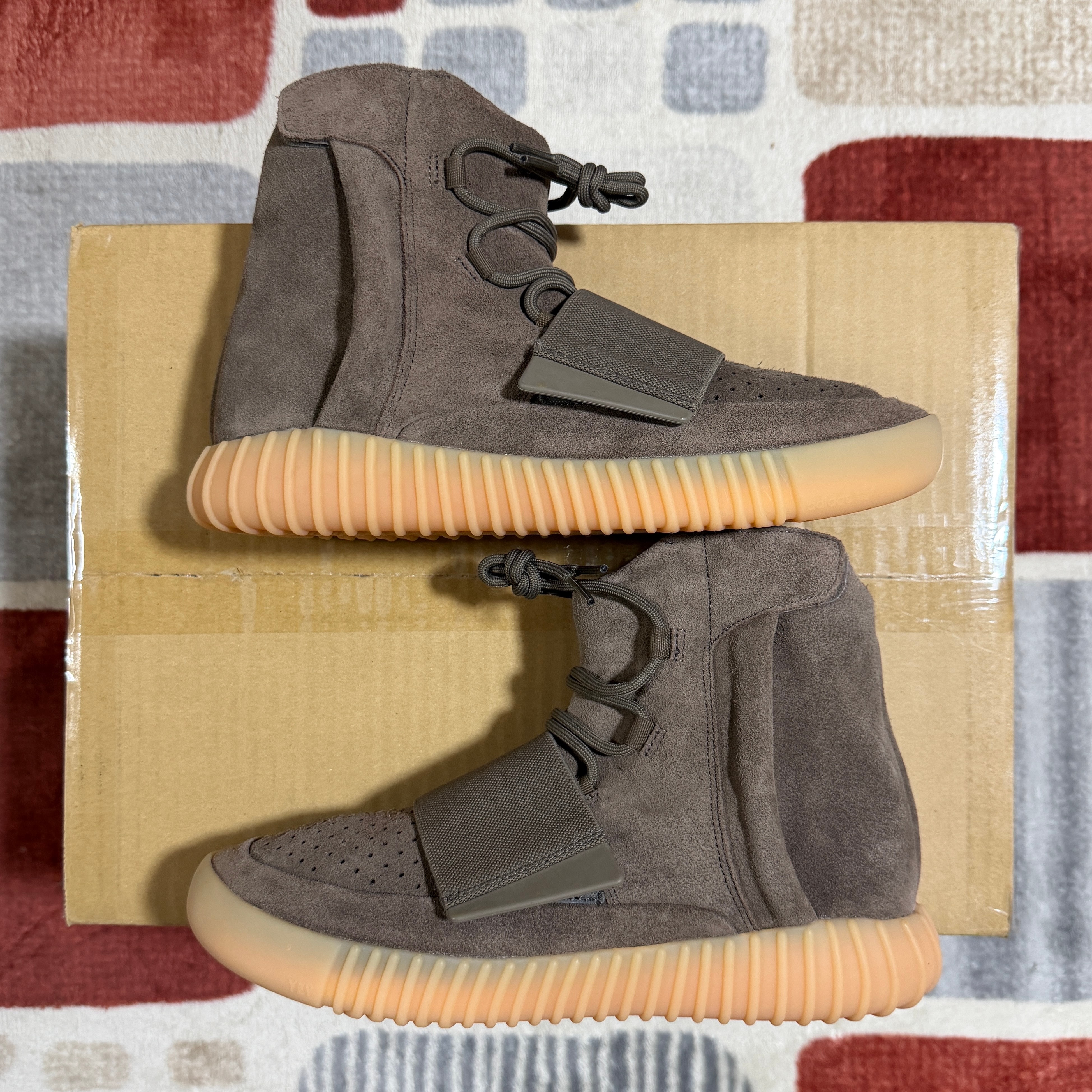 adidas YEEZY Boost 750 "Light Brown Gum (Chocolate)"