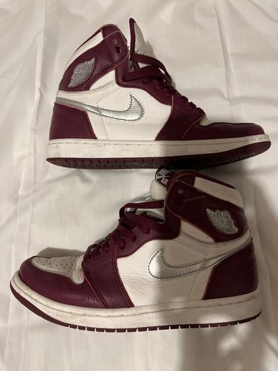 Nike Air Jordan 1 High OG "Bordeaux"