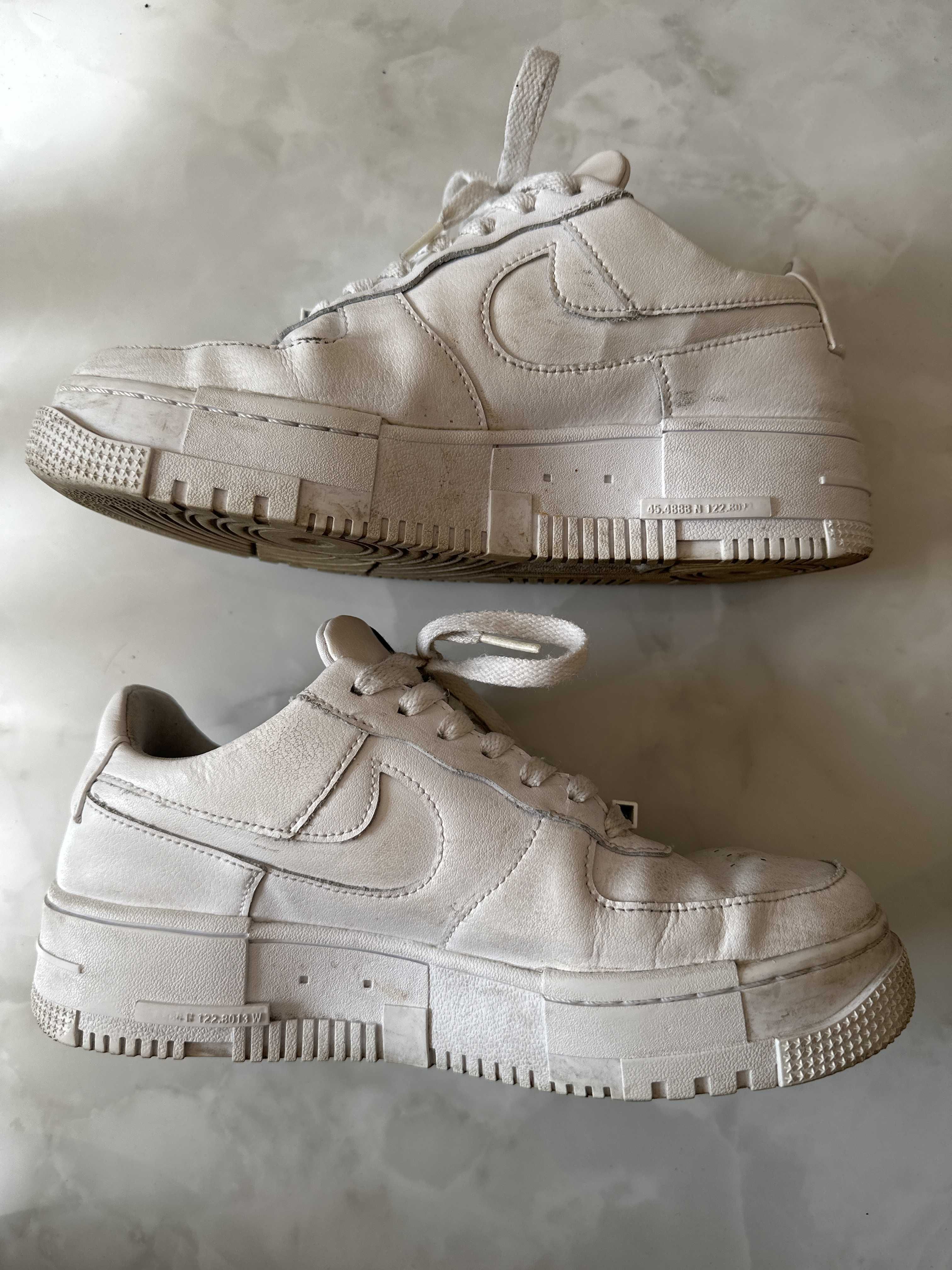 Nike Women's Air Force 1 Low Pixel "White"
