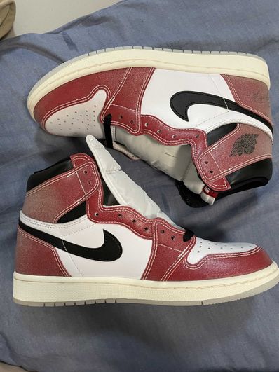 Trophy Room × Nike Air Jordan 1 High OG "Chicago"