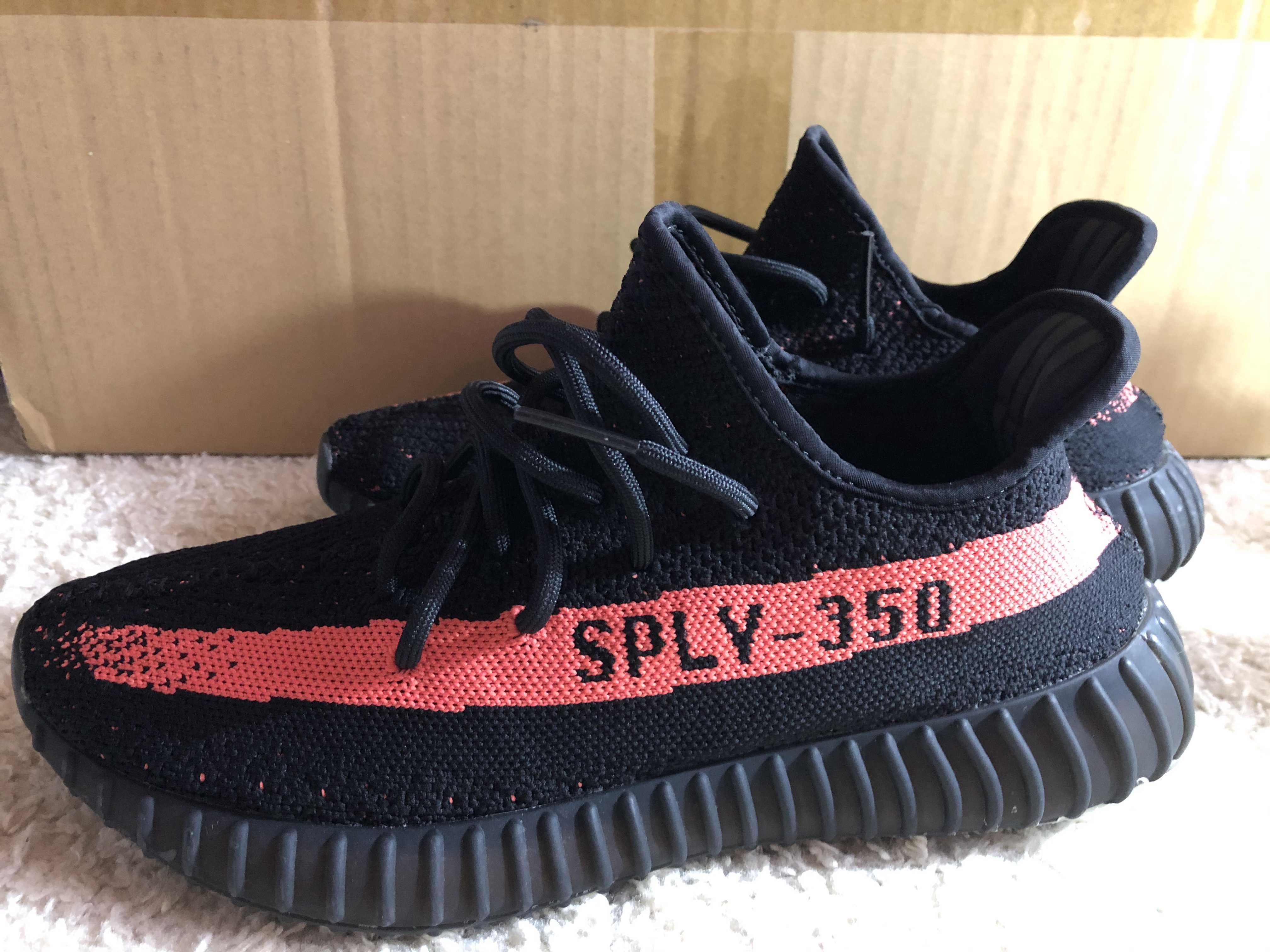 adidas YEEZY Boost 350 V2 "Core Black/Red"