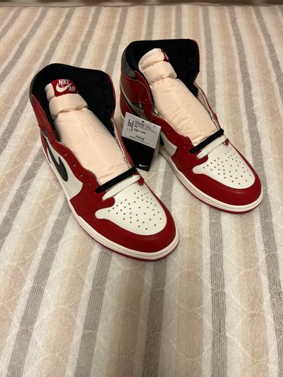 Nike Air Jordan 1 High OG "Lost & Found/Chicago"