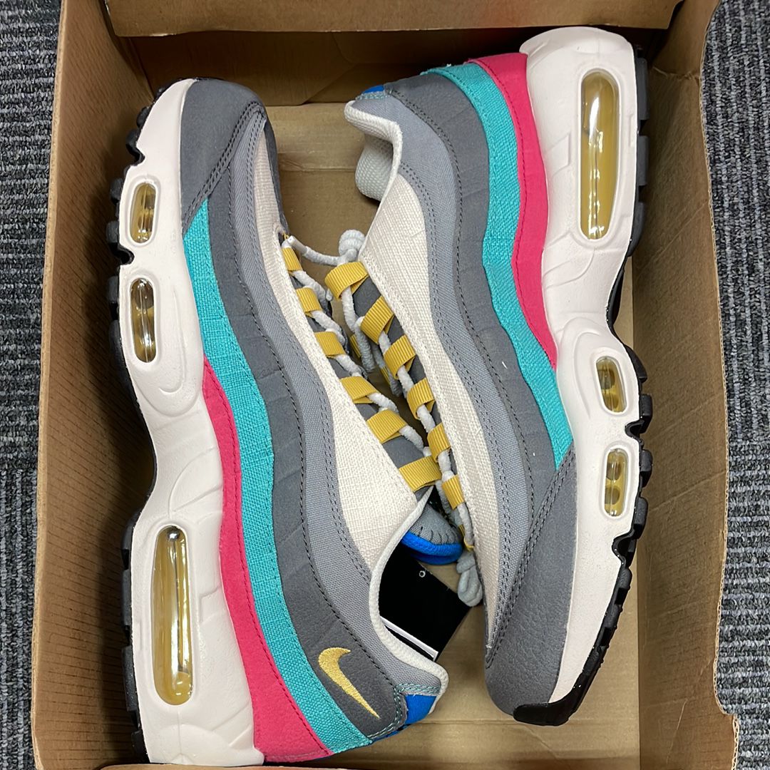 Nike Air Max 95 SE "Iron Gray/Celery"