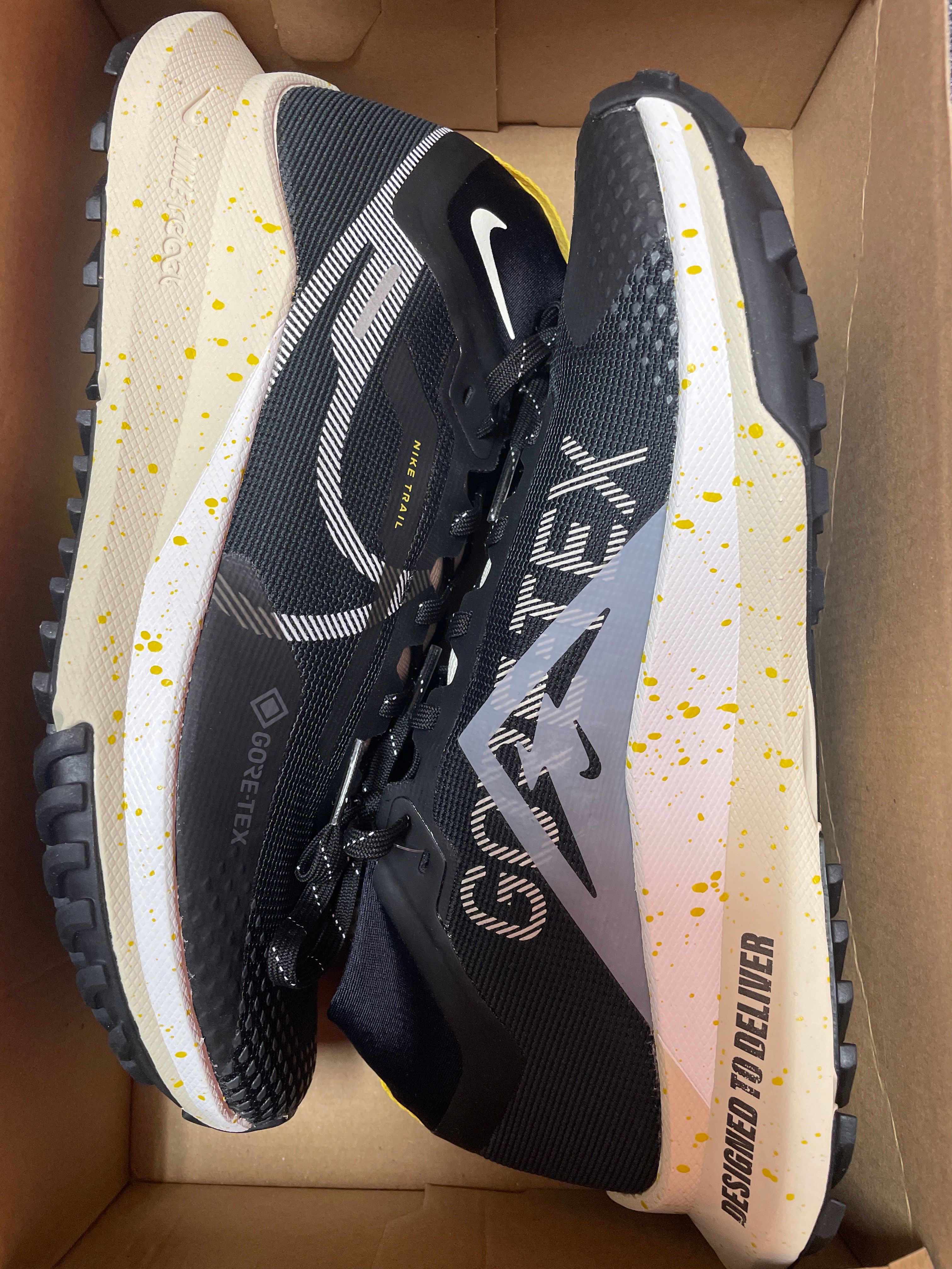 Nike React Pegasus Trail 4 GORE-TEX "Black/White/Coconut Milk/Vivid Sulfur"