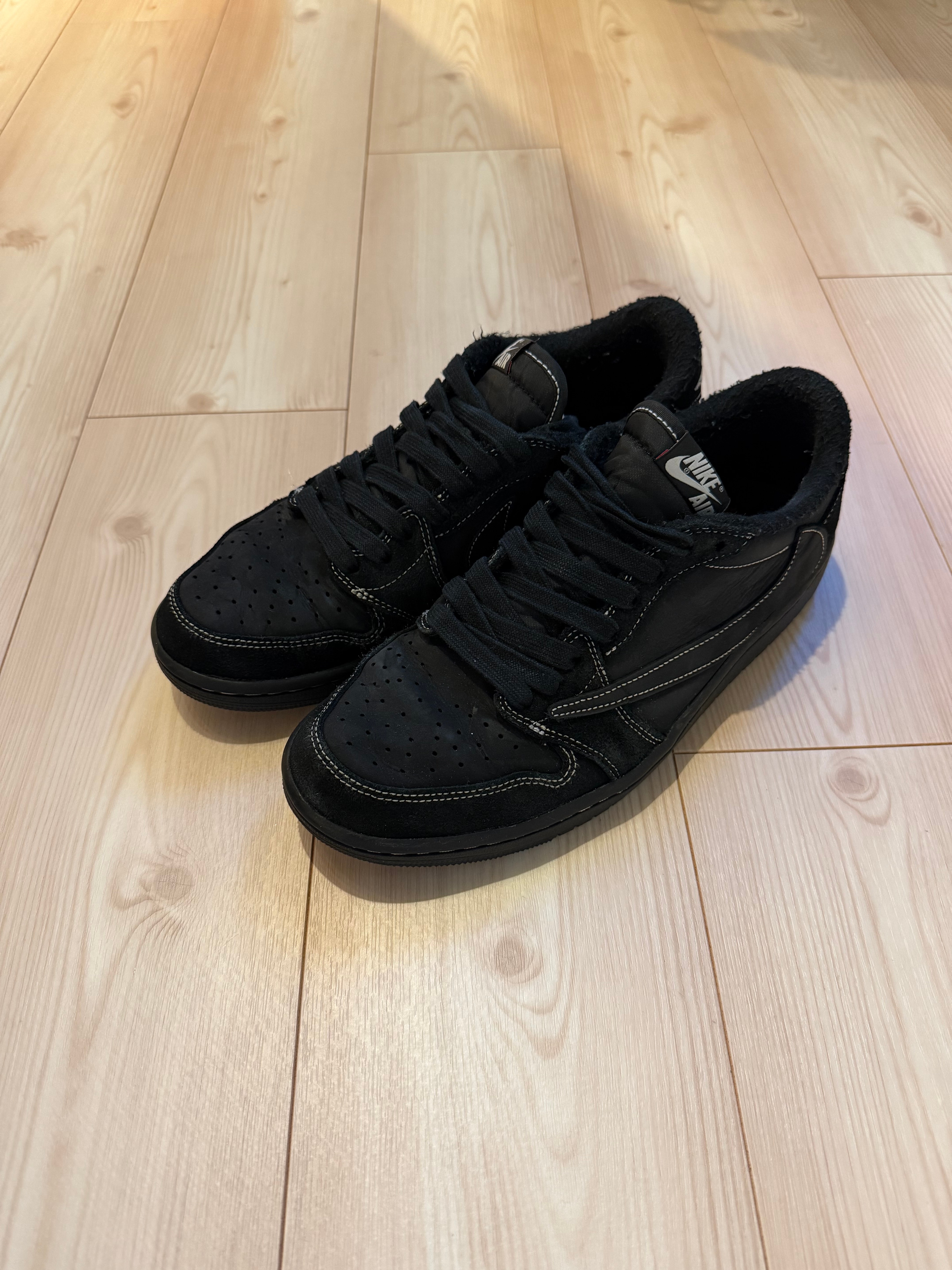 Travis Scott × Nike Air Jordan 1 Low OG SP "Black Phantom"