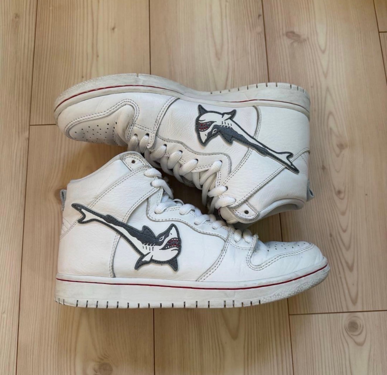 Oski x Nike SB Dunk High "Great White Shark"