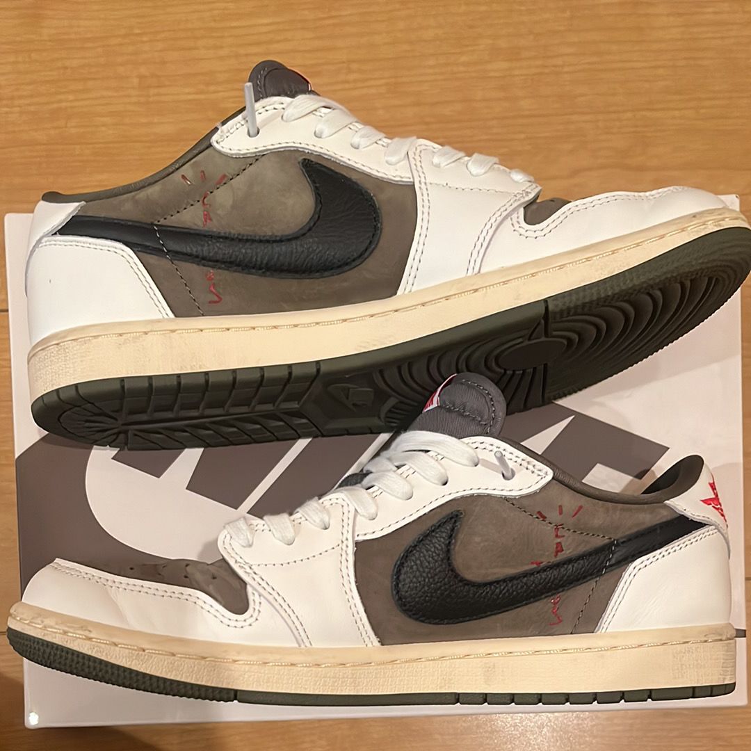 Travis Scott × Nike Air Jordan 1 Low OG SP "Reverse Olive"