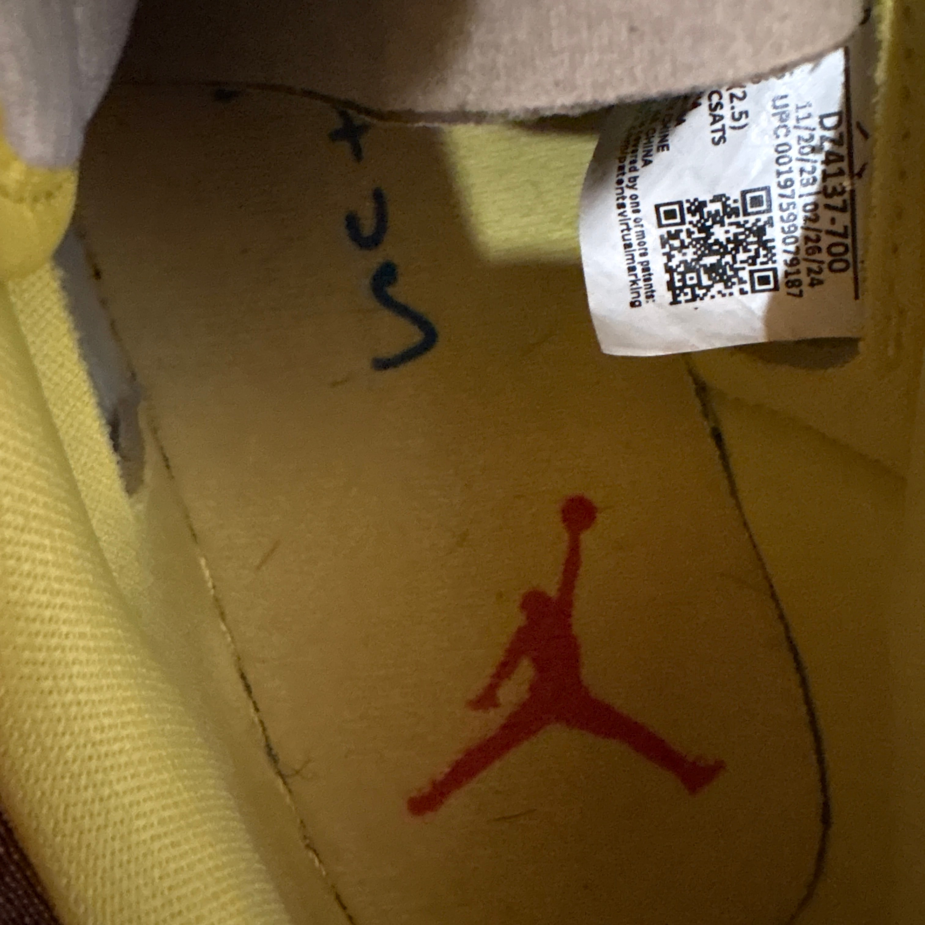 Travis Scott × Nike Women's Air Jordan 1 Retro Low OG "Canary"