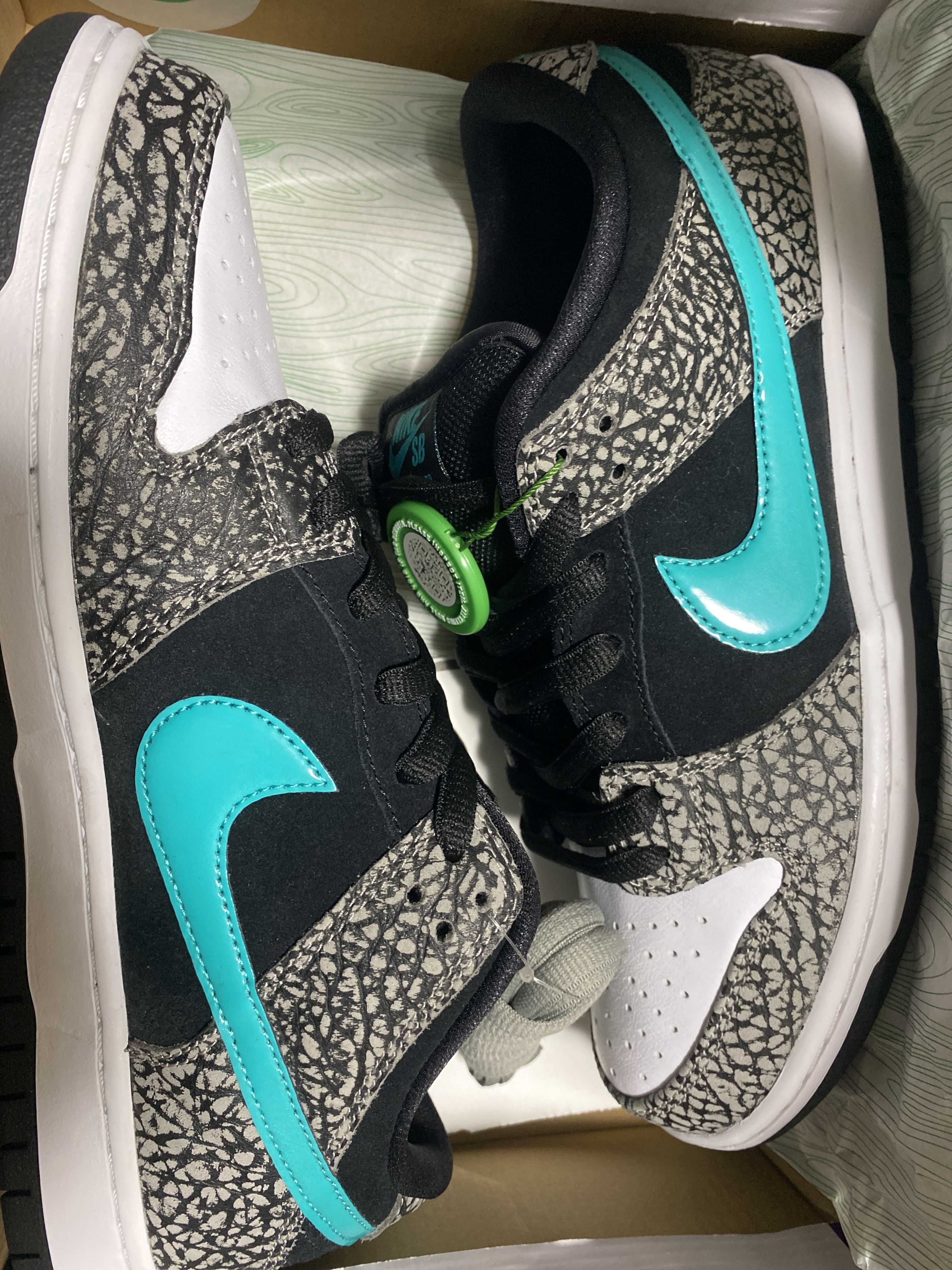 Nike SB Dunk Low "Elephant/Safari"