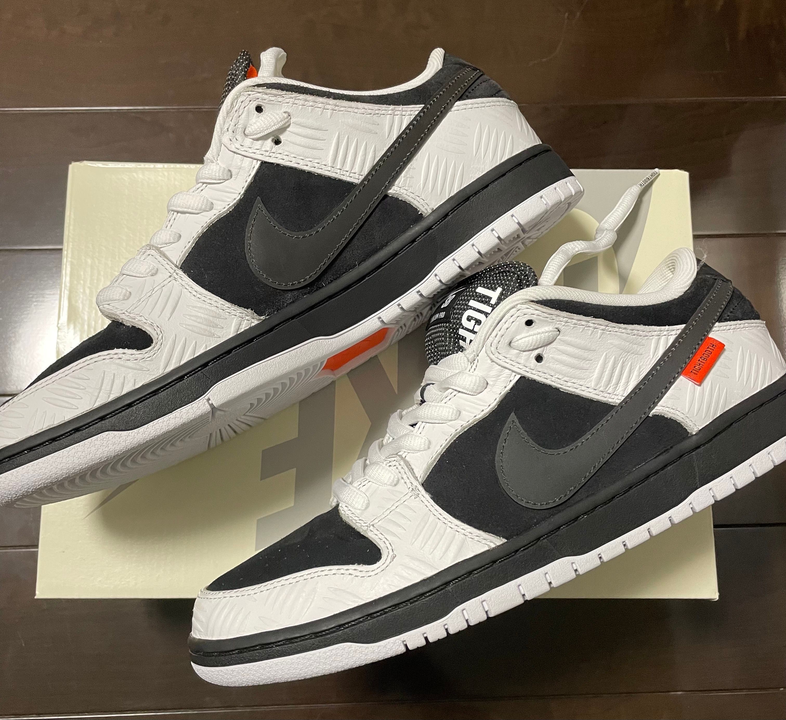 TIGHTBOOTH × Nike SB Dunk Low Pro QS "Black and White"