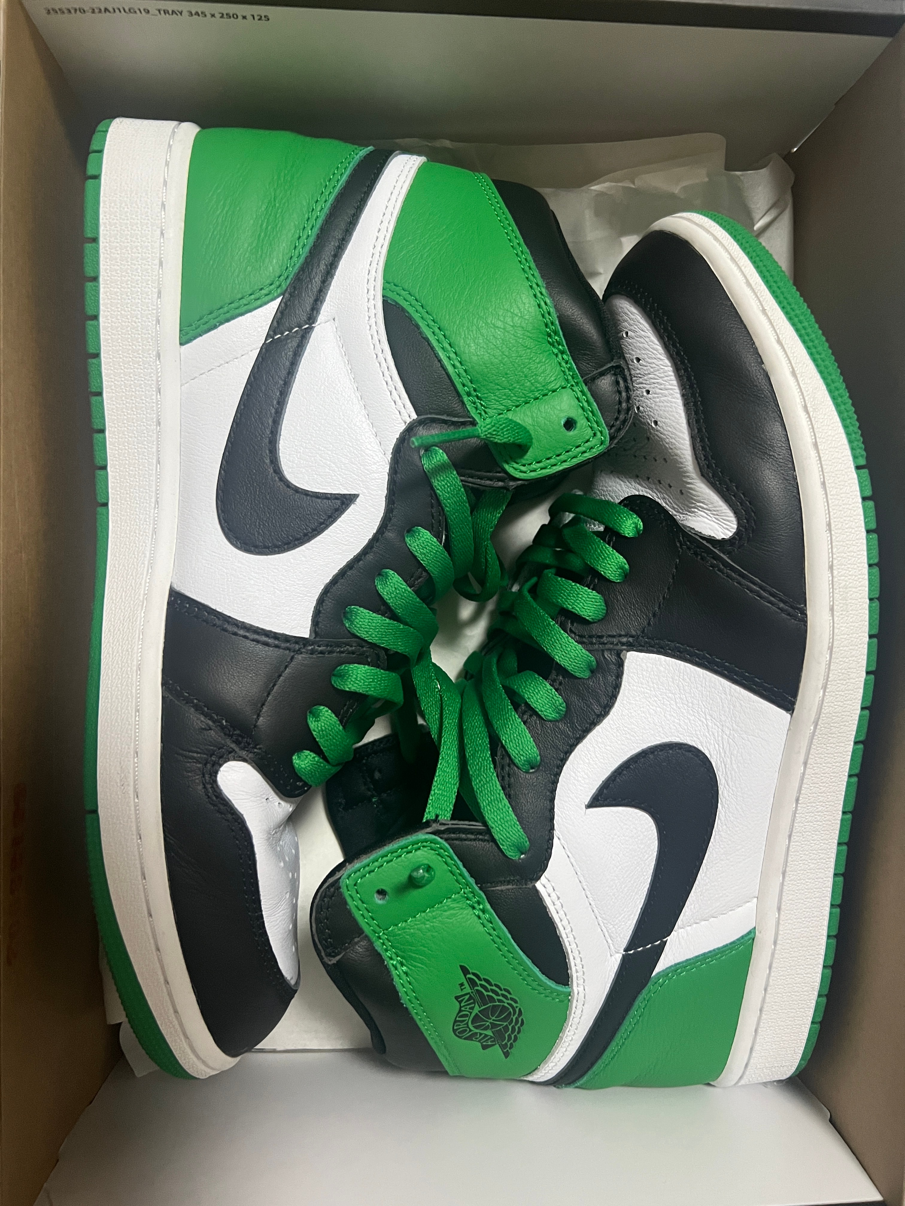 Nike Air Jordan 1 Retro High OG "Celtics/Black and Lucky Green" (2023)