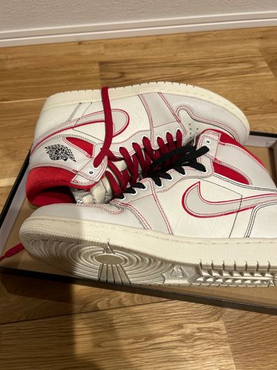 Nike Air Jordan 1 Retro High OG "Sail/University Red"