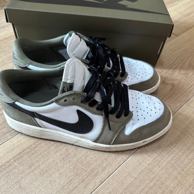 Nike Air Jordan 1 Low OG "Medium Olive and Summit White"