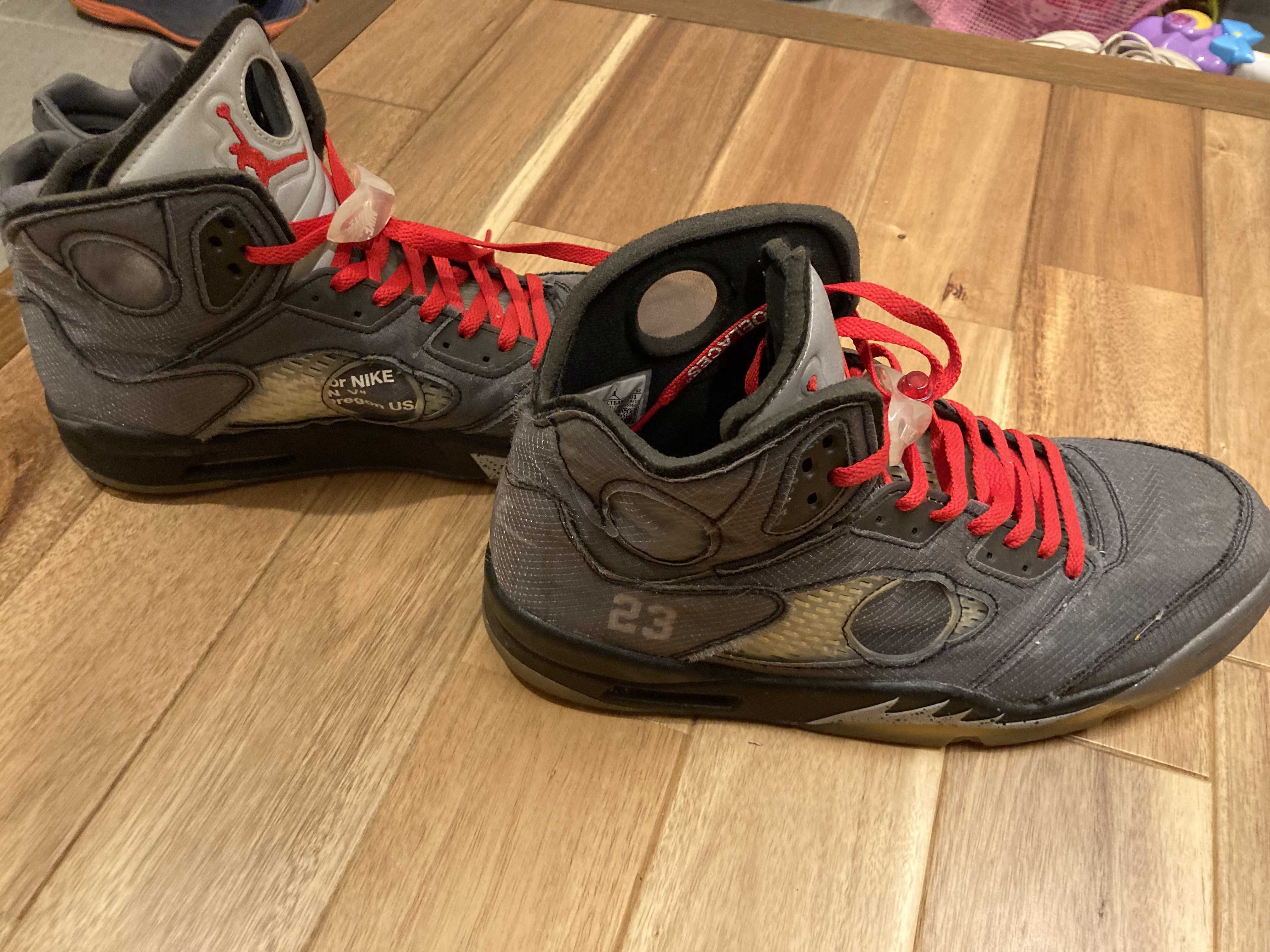 Off-White × Nike Air Jordan 5 "Black/Muslin/Fire Red"