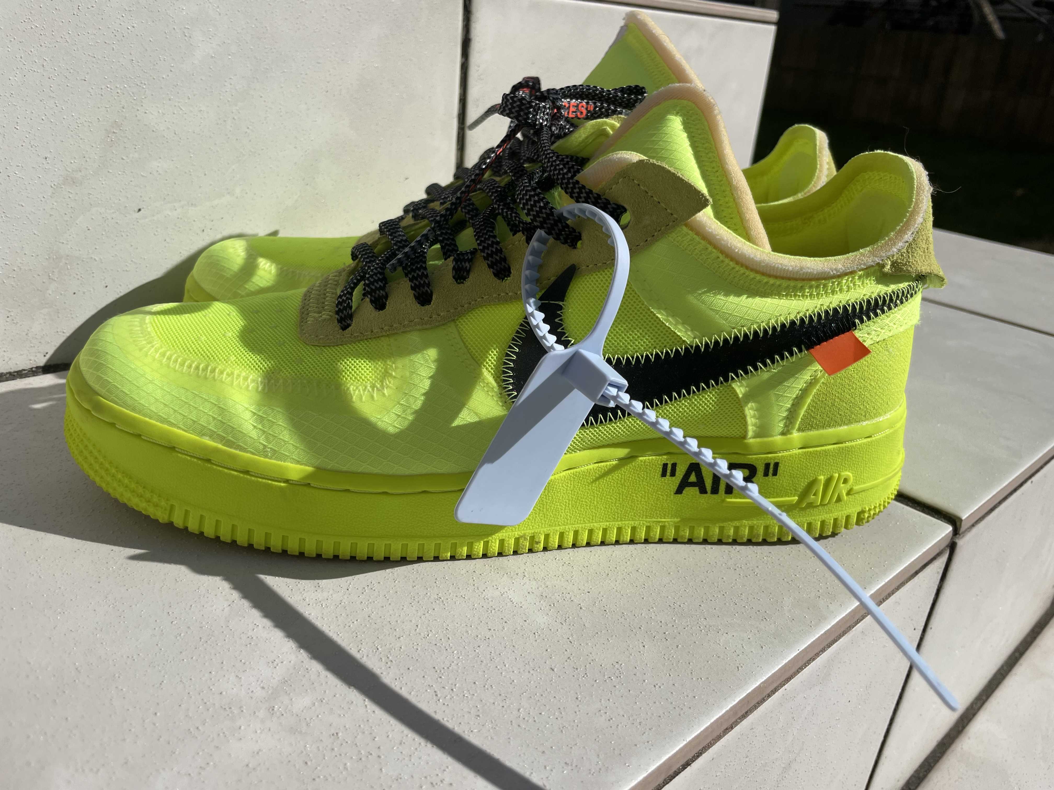 Off-White × Nike Air Force 1 Low "Volt"