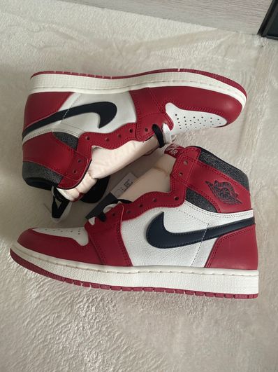 Nike Air Jordan 1 High OG "Lost & Found/Chicago"