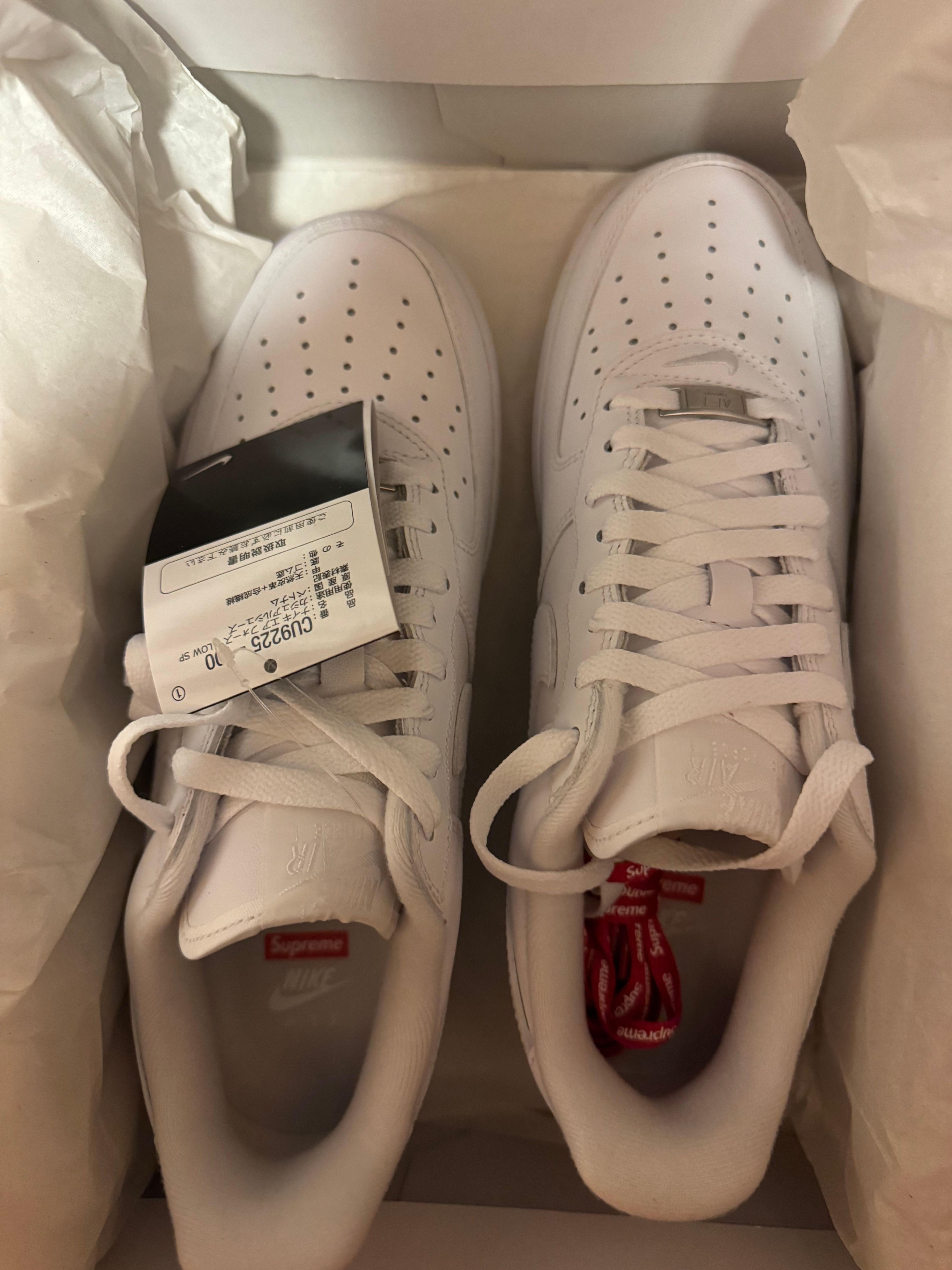 Supreme × Nike Air Force 1 Low "White"