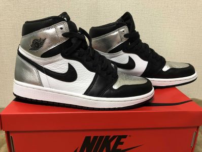Nike Women's Air Jordan 1 Retro High OG "Silver Toe"