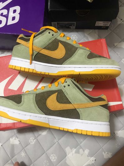 Nike Dunk Low SE "Dusty Olive"