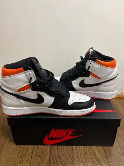Nike Air Jordan 1 Retro High OG "Electro Orange"