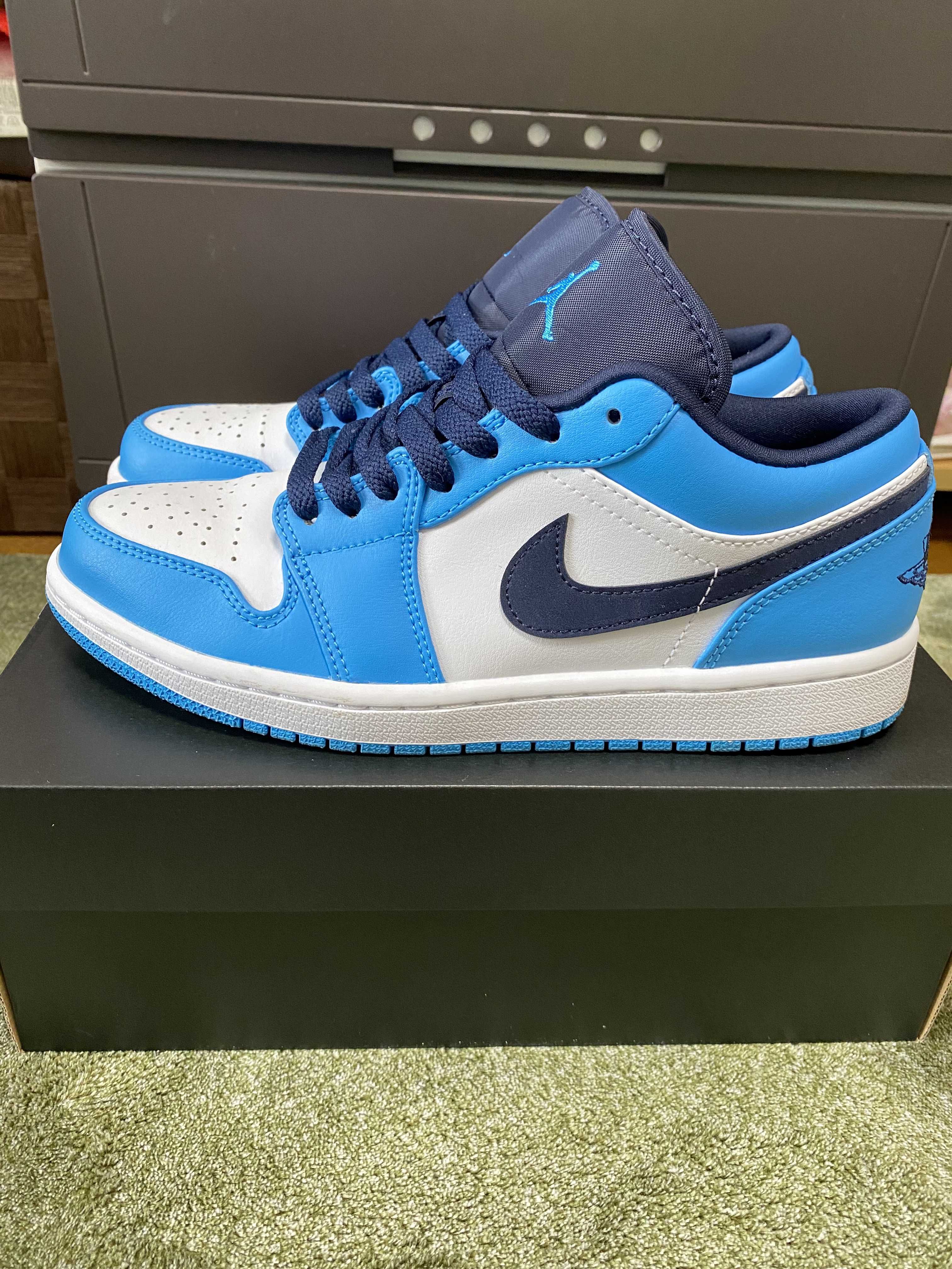 Nike Air Jordan 1 Low "University Blue"