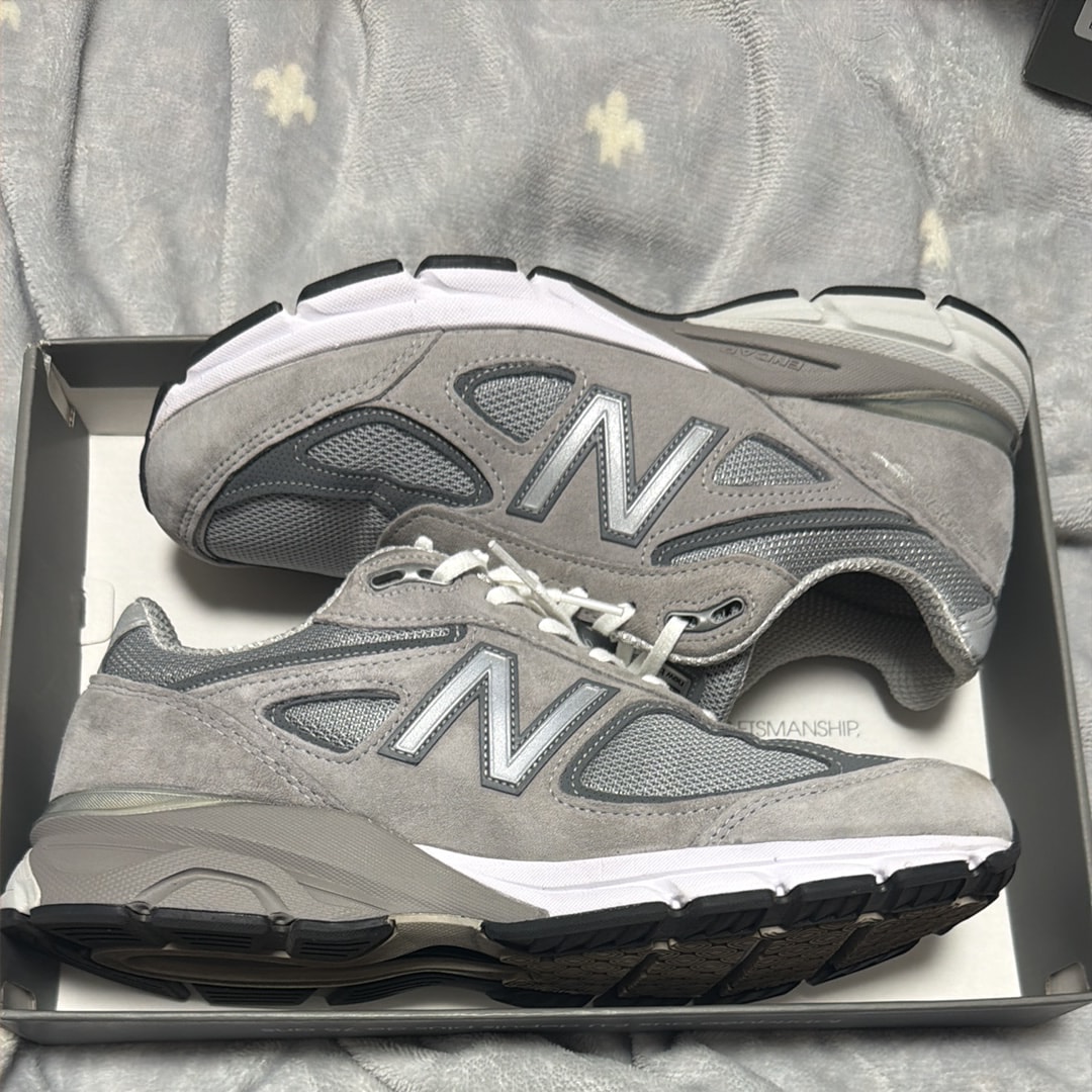 New Balance 990V4 "Grey Silver"
