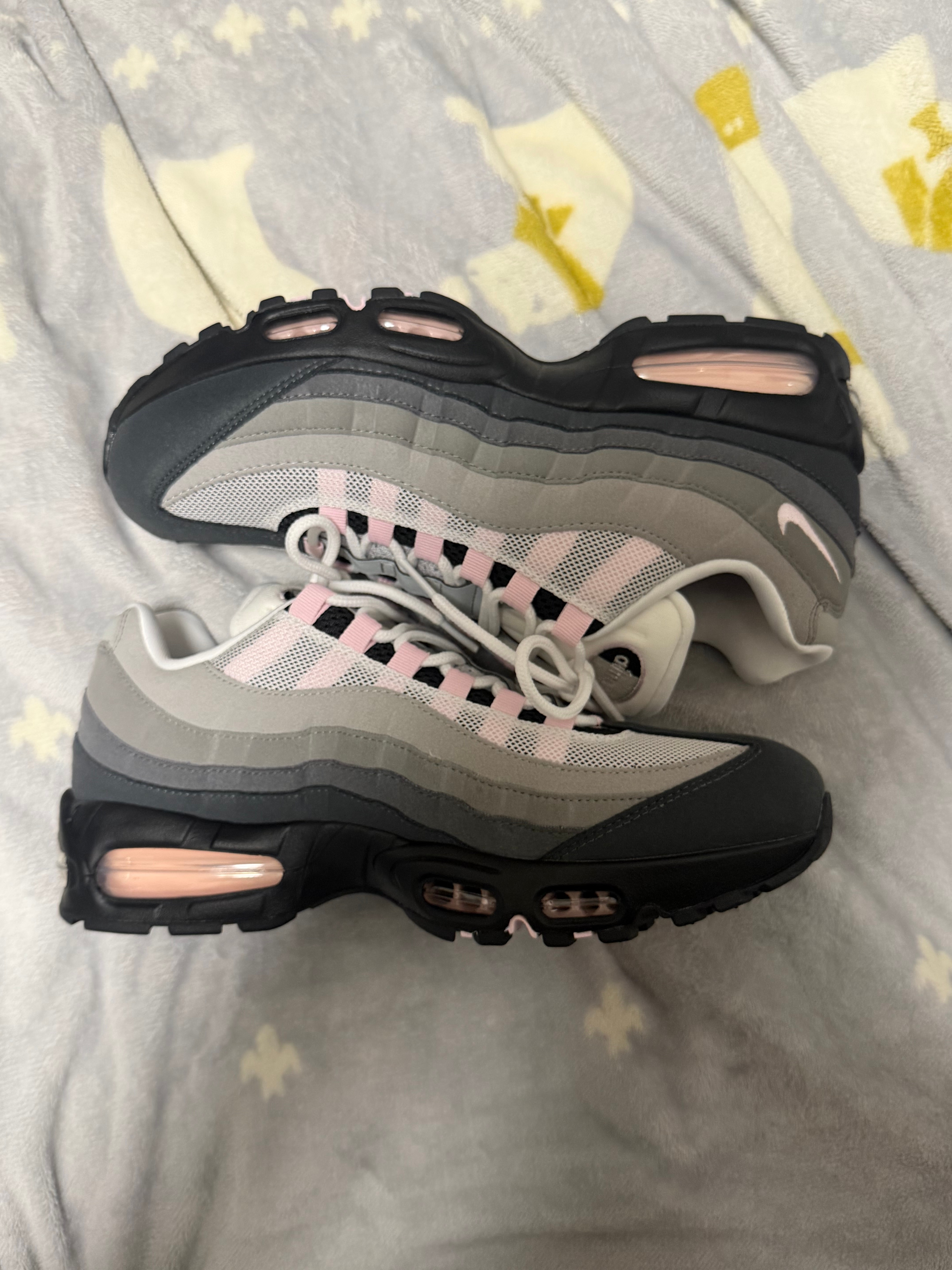 Nike Women's Air Max 95 OG Big Bubble "Medium Grey/Pink Foam"