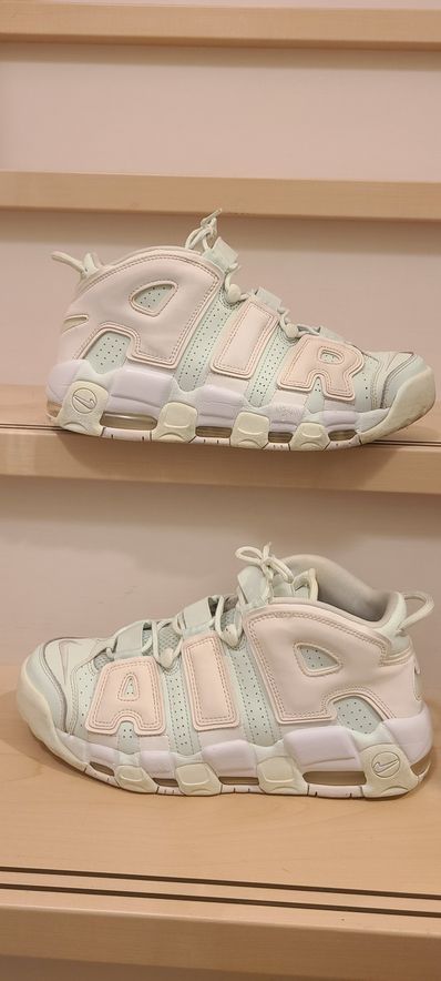 NIKE Women's AIR MORE UPTEMPO "BARLEY GREEN"