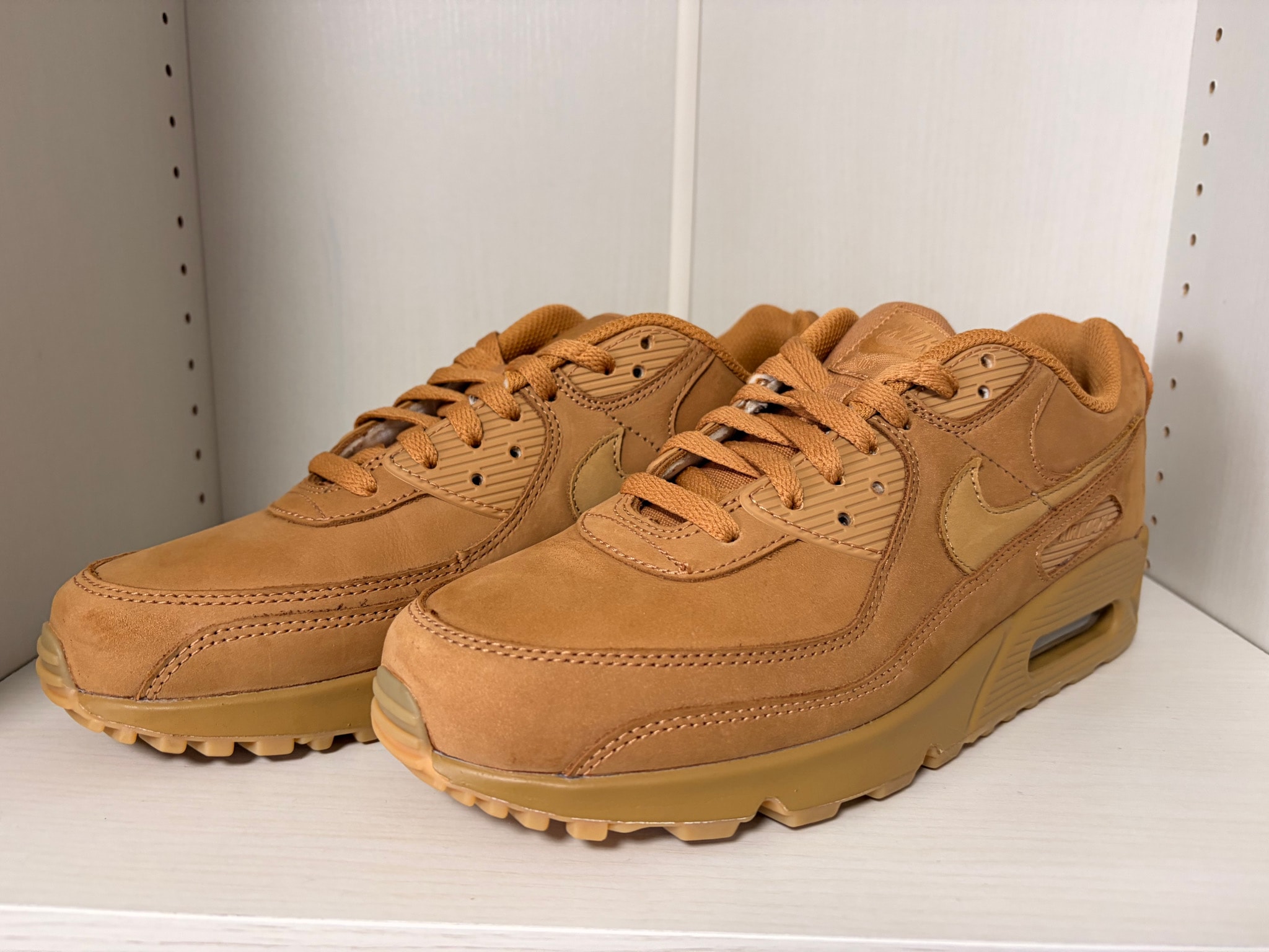 Nike Air Max 90 PRM "Flax/Gum Light Brown/Wheat"