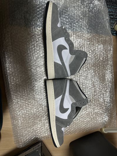 Nike GS Air Jordan 1 Retro High OG "Black and Smoke Grey"