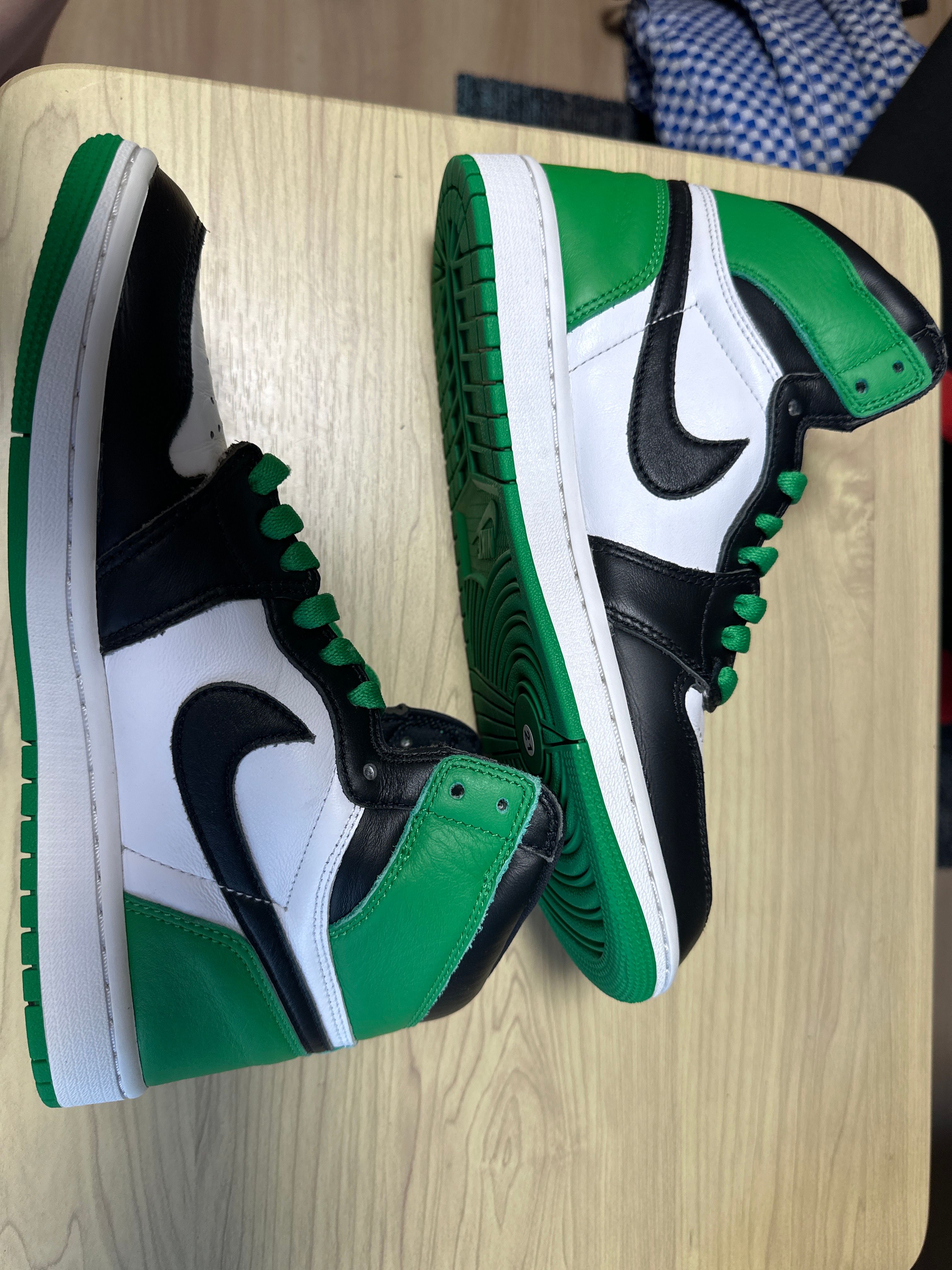Nike Air Jordan 1 Retro High OG "Celtics/Black and Lucky Green" (2023)