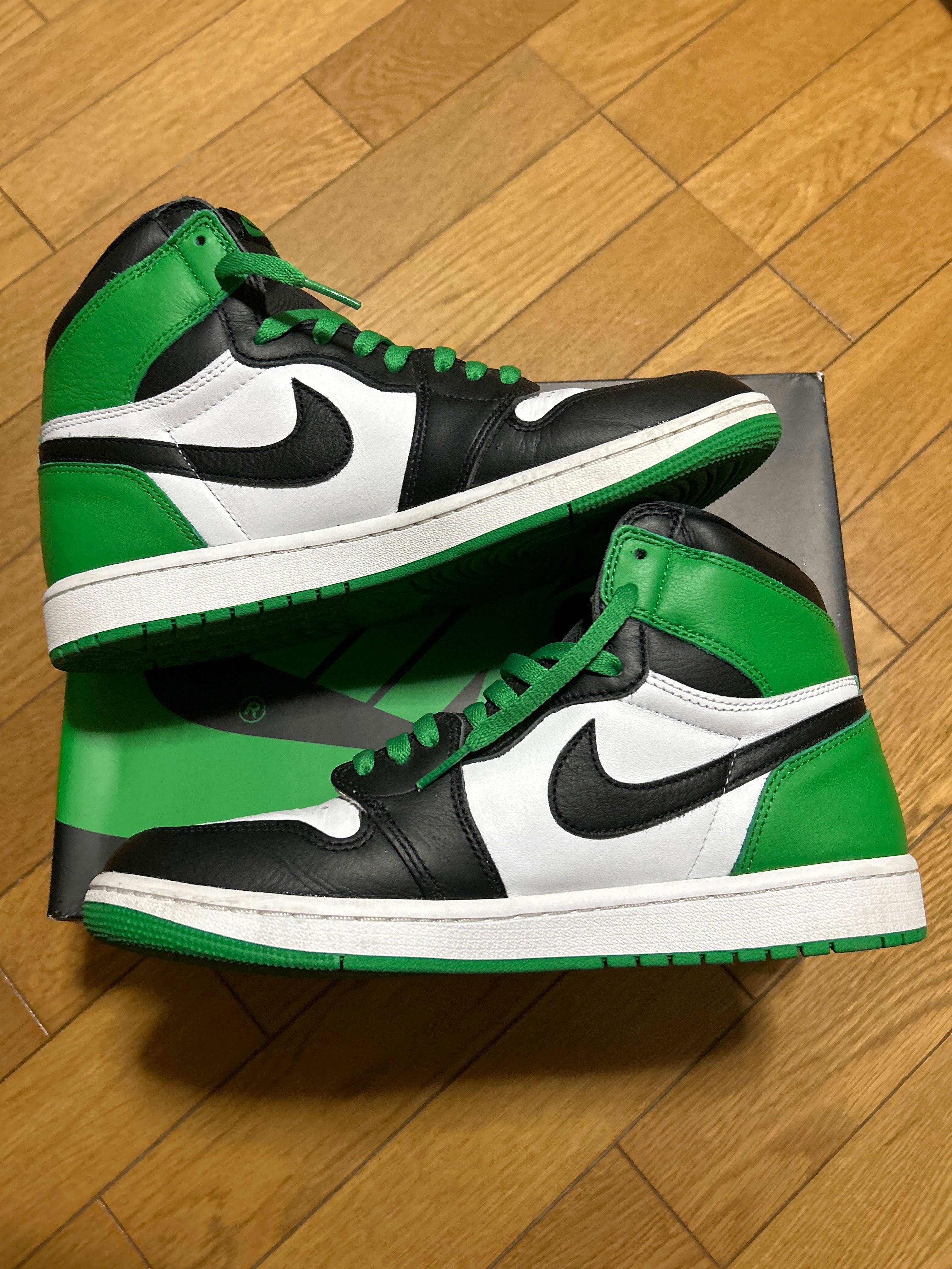 Nike Air Jordan 1 Retro High OG "Celtics/Black and Lucky Green" (2023)