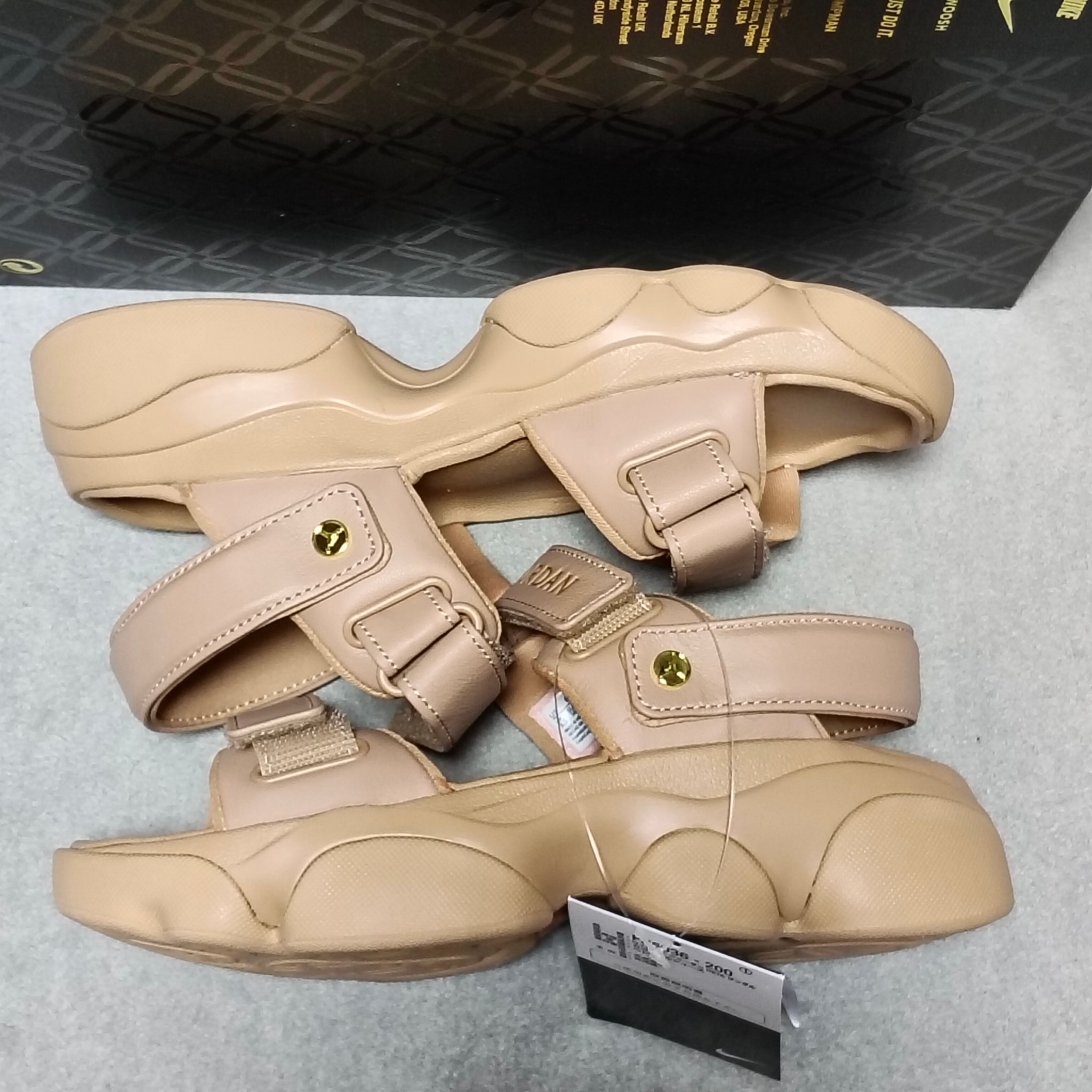 Nike Women's Jordan Deja "Legend Medium Brown/Metallic Gold"