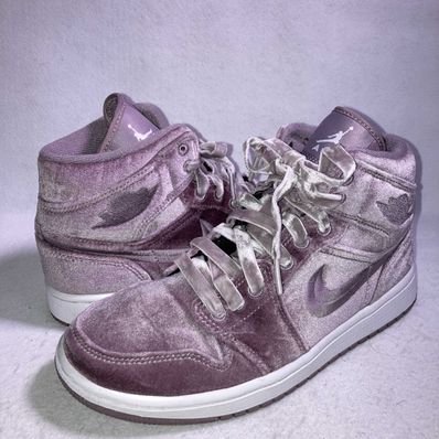 Nike Women's Air Jordan 1 Mid "Purple Velvet"