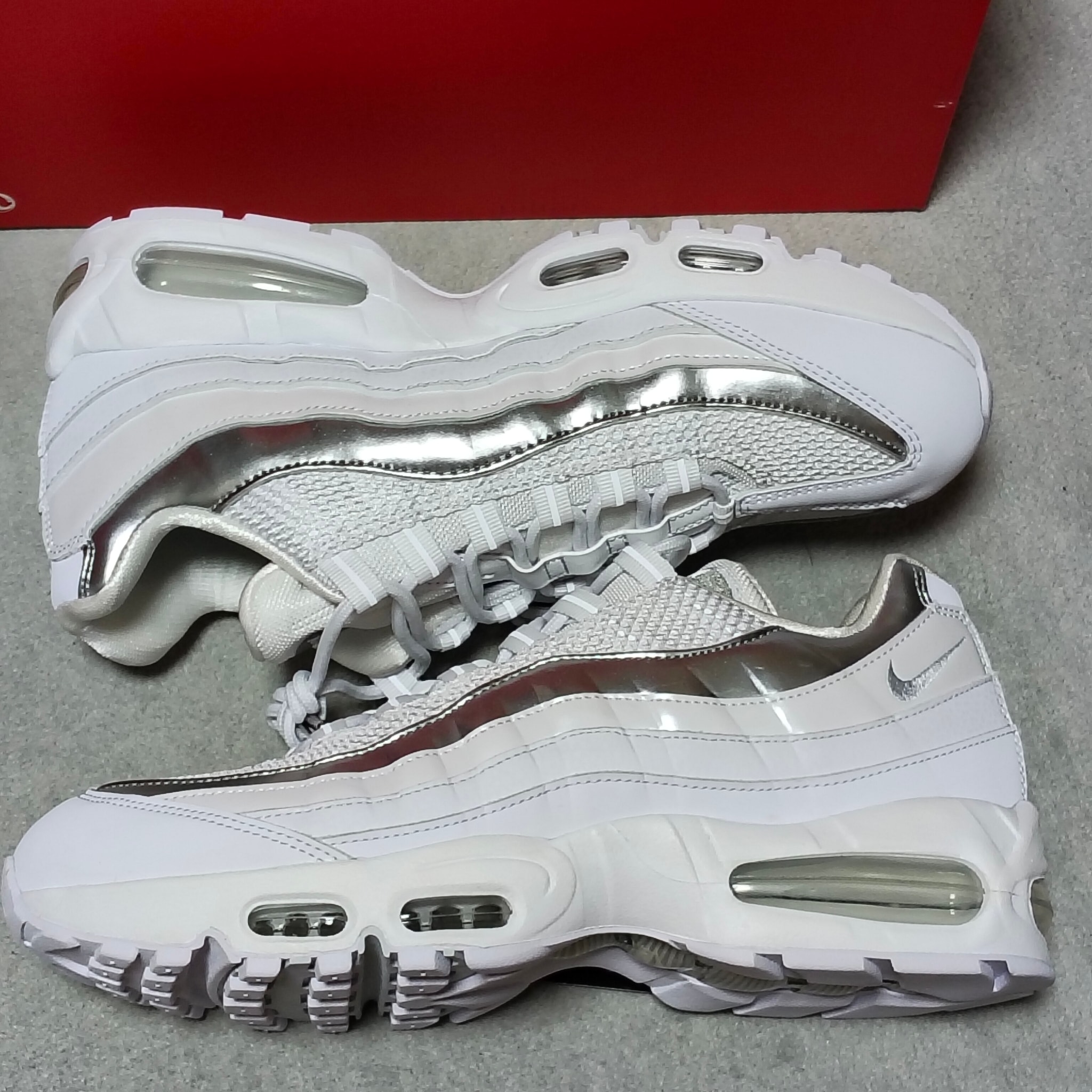 Nike Women's Air Max 95 Big Bubble "White/Metallic Silver"