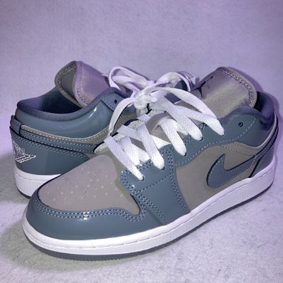 Nike GS Air Jordan 1 Low SE "Medium Grey/White/Cool Grey"