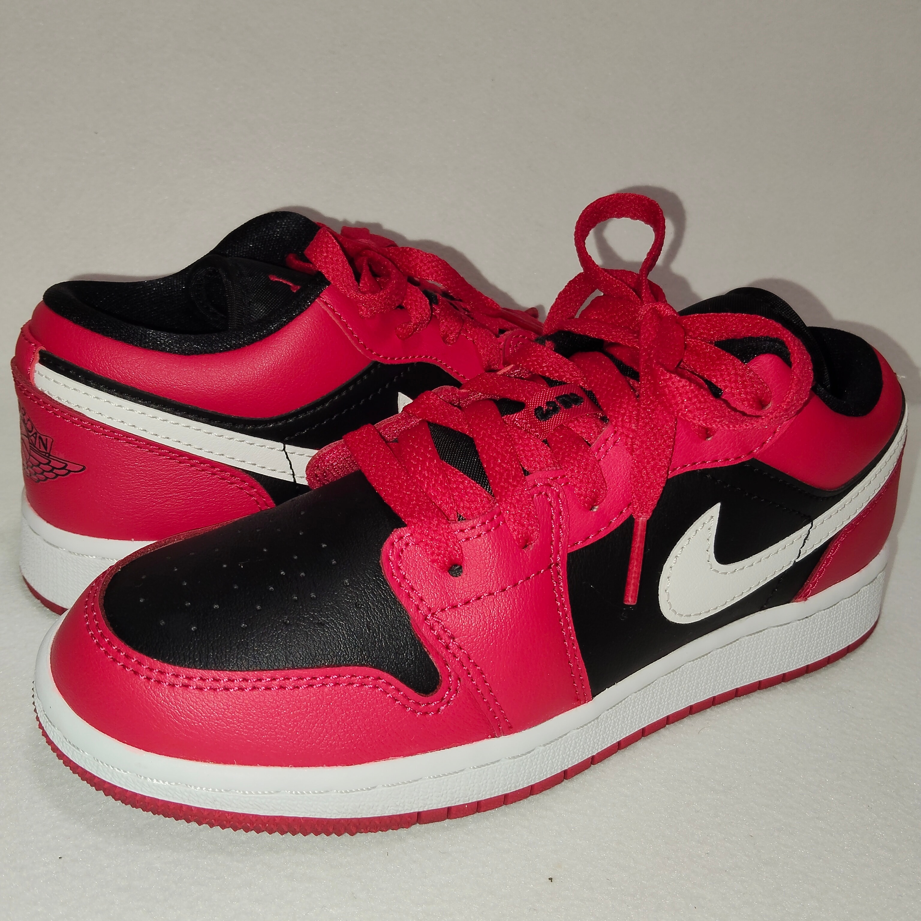 Nike GS Air Jordan 1 Low "Black Very Berry" (2021)