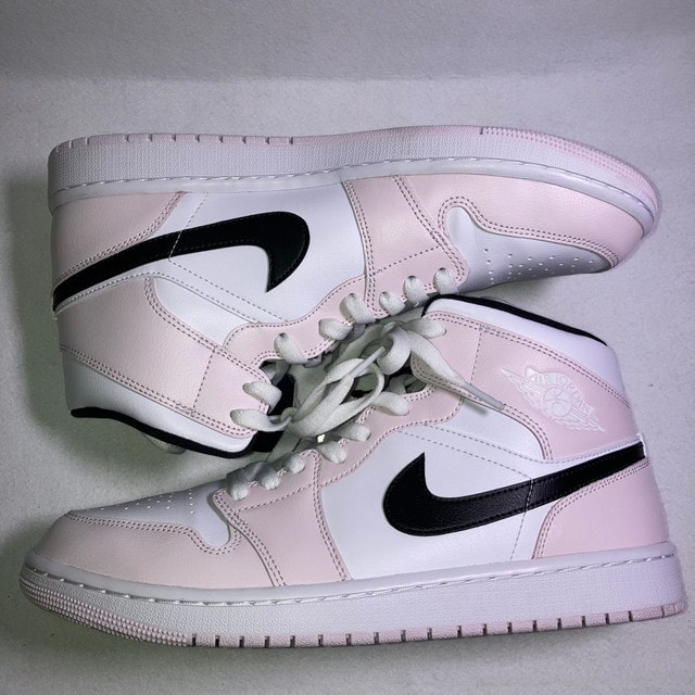 Nike Women's Air Jordan 1 Mid "Light Violet/White/Black"  
