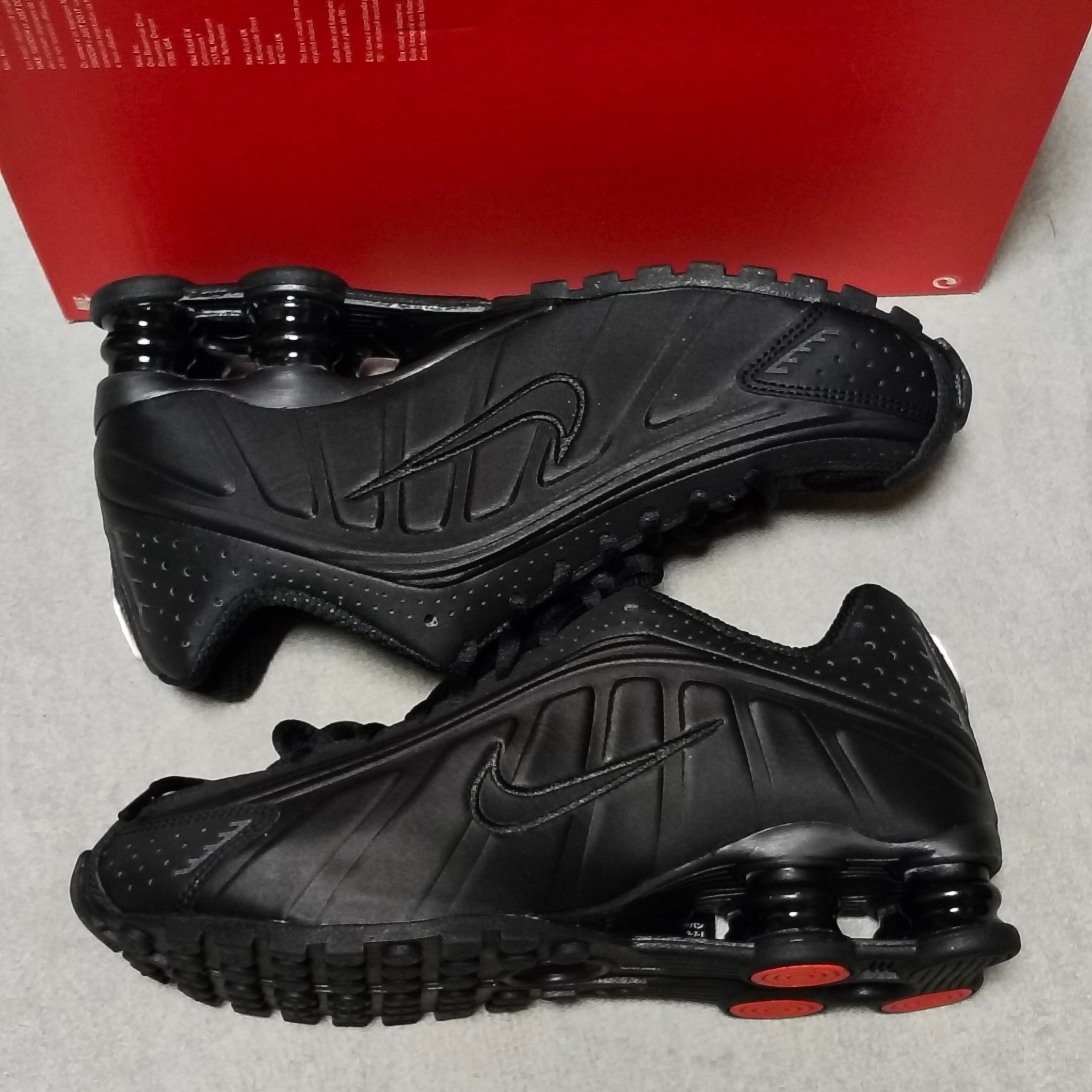 Nike Women's Shox R4 "Black"
