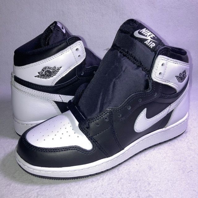 Nike GS Air Jordan 1 Retro High OG "Black/White"