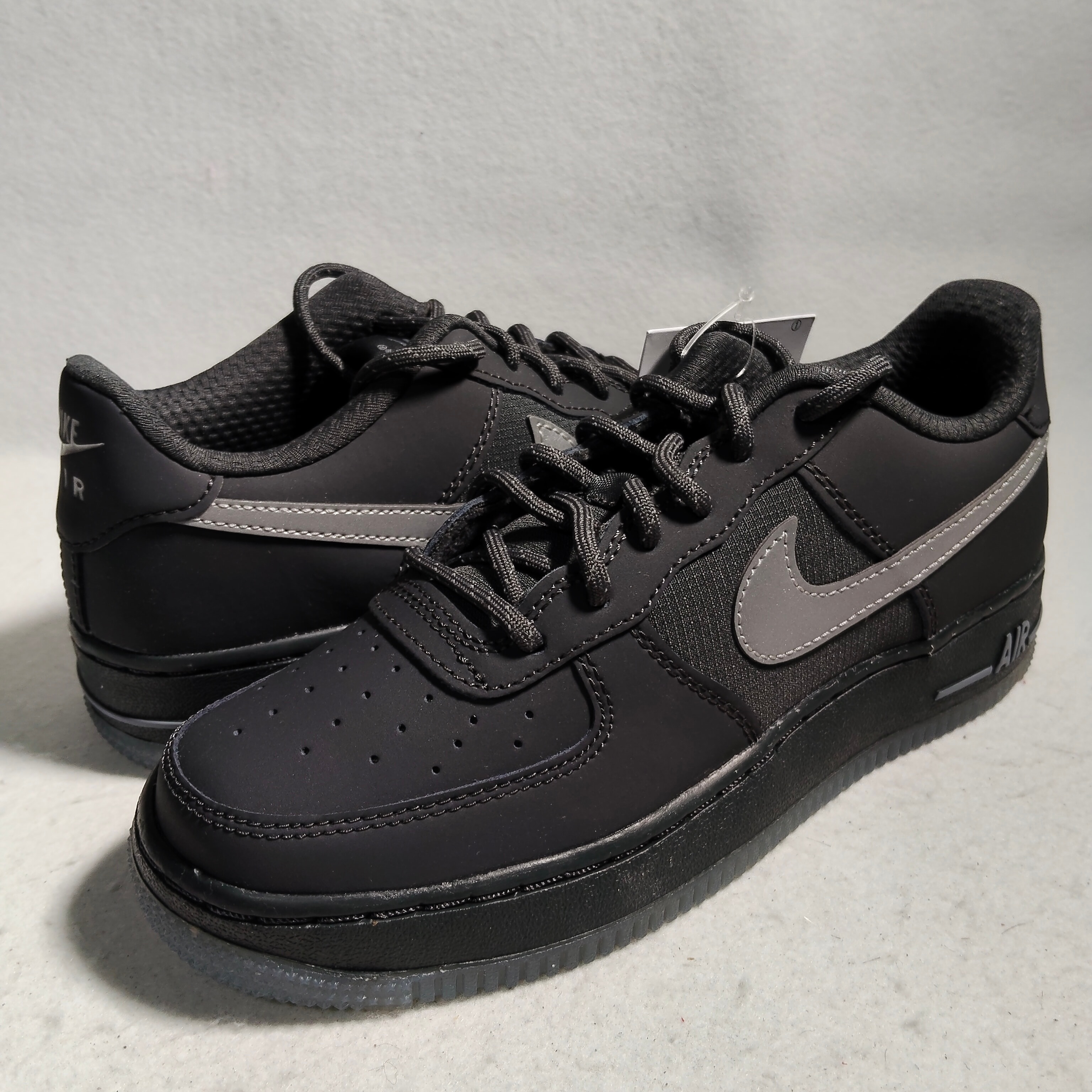 ナイキ GS エアフォース1 "アンスラサイト/クールグレー/リフレクトシルバー"